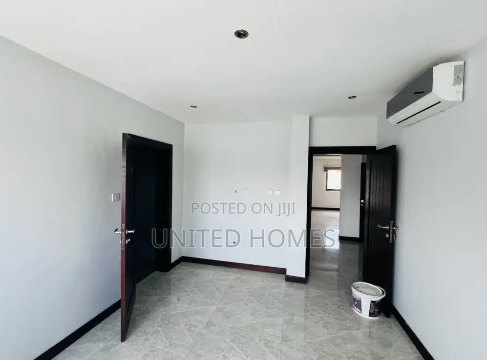 2bdrm Apartment in Abelemkpe for sale