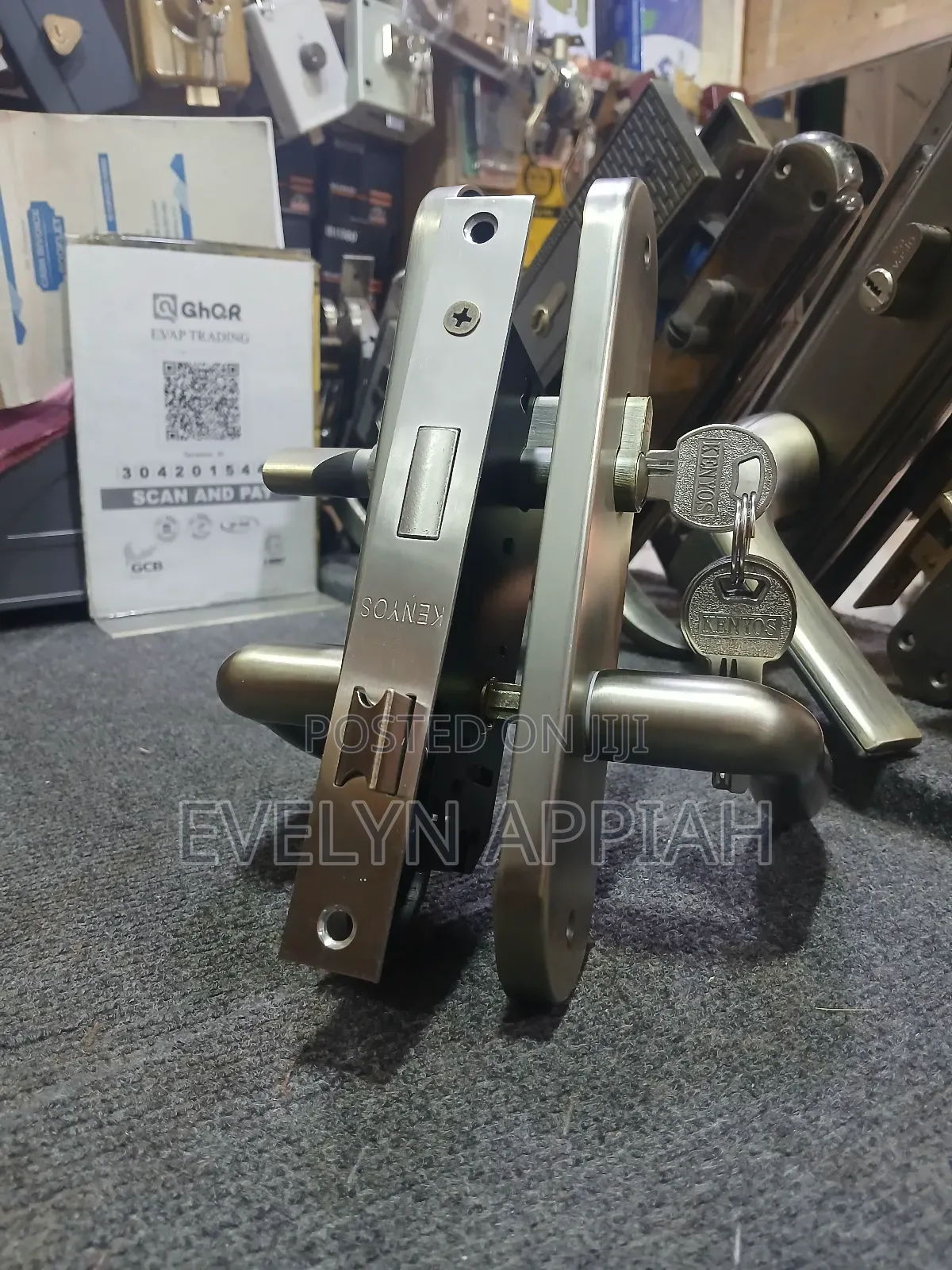 Kenyos Toilet Lock