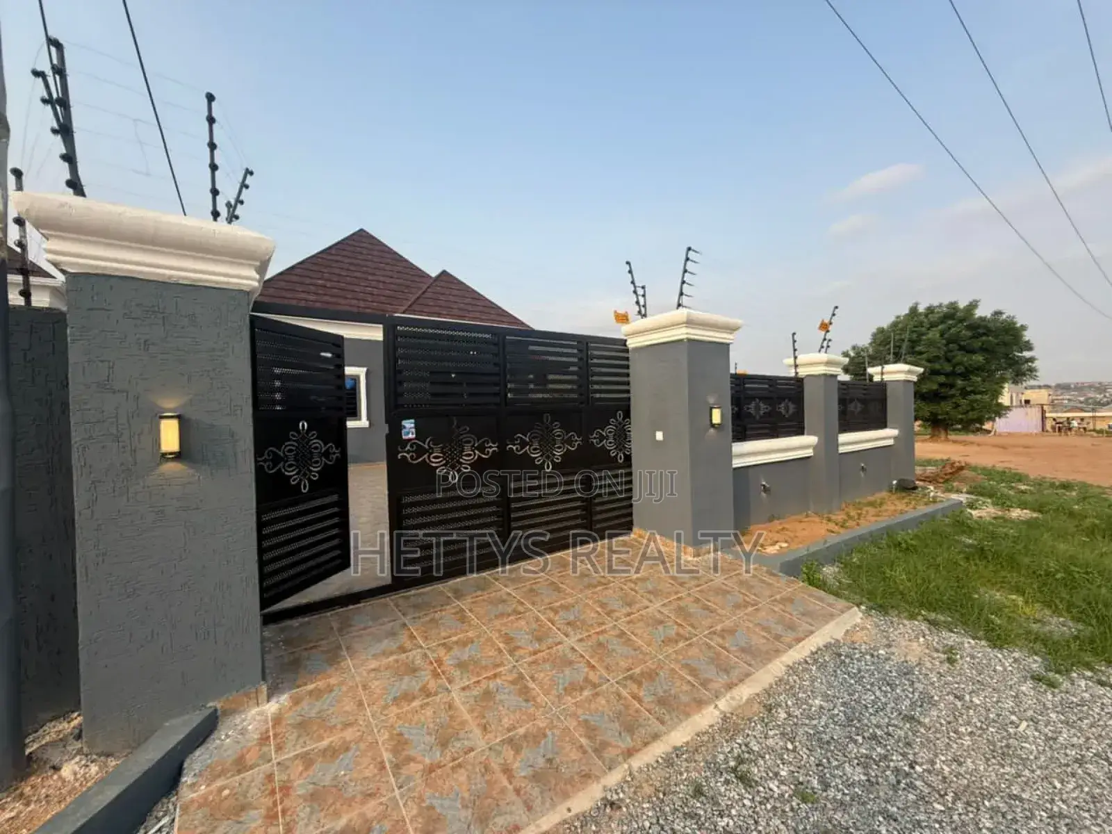 3bdrm House in Ablekuma for sale