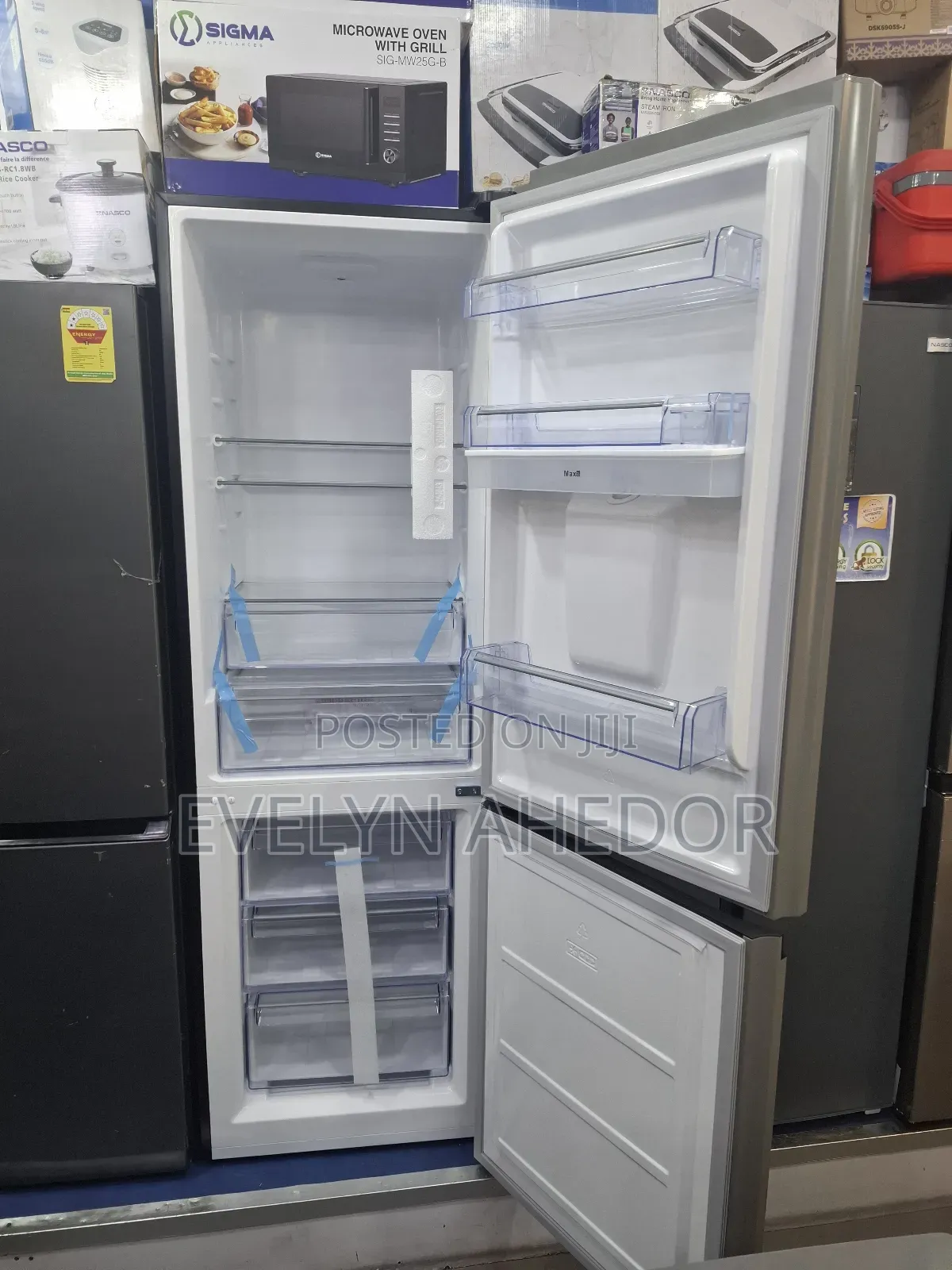 Low Energy Consumption of Pearl Bottom Freezer 309 LTRS