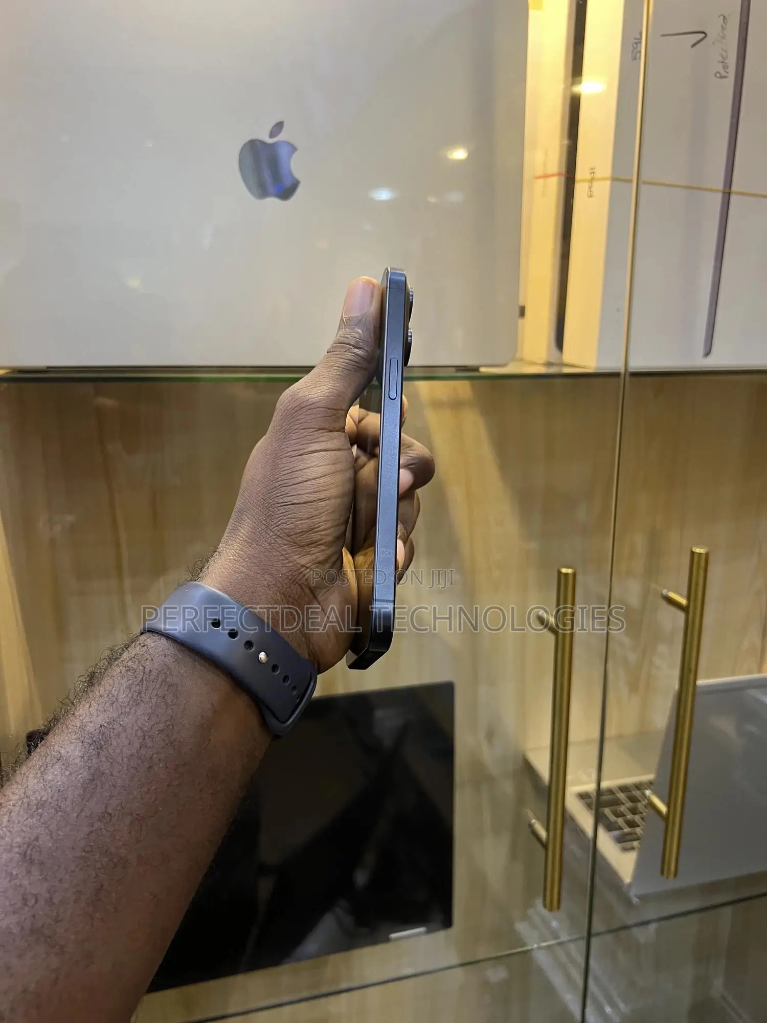 New Apple iPhone 15 Pro Max 256 GB Black