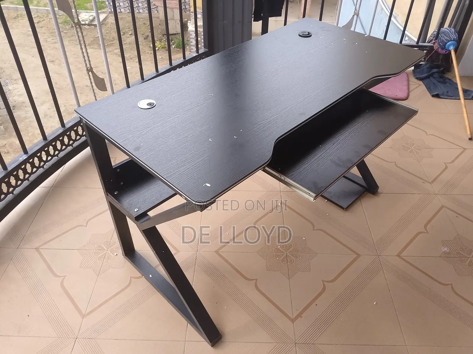 Game Table With Keyboard Tray (120 By 60 )