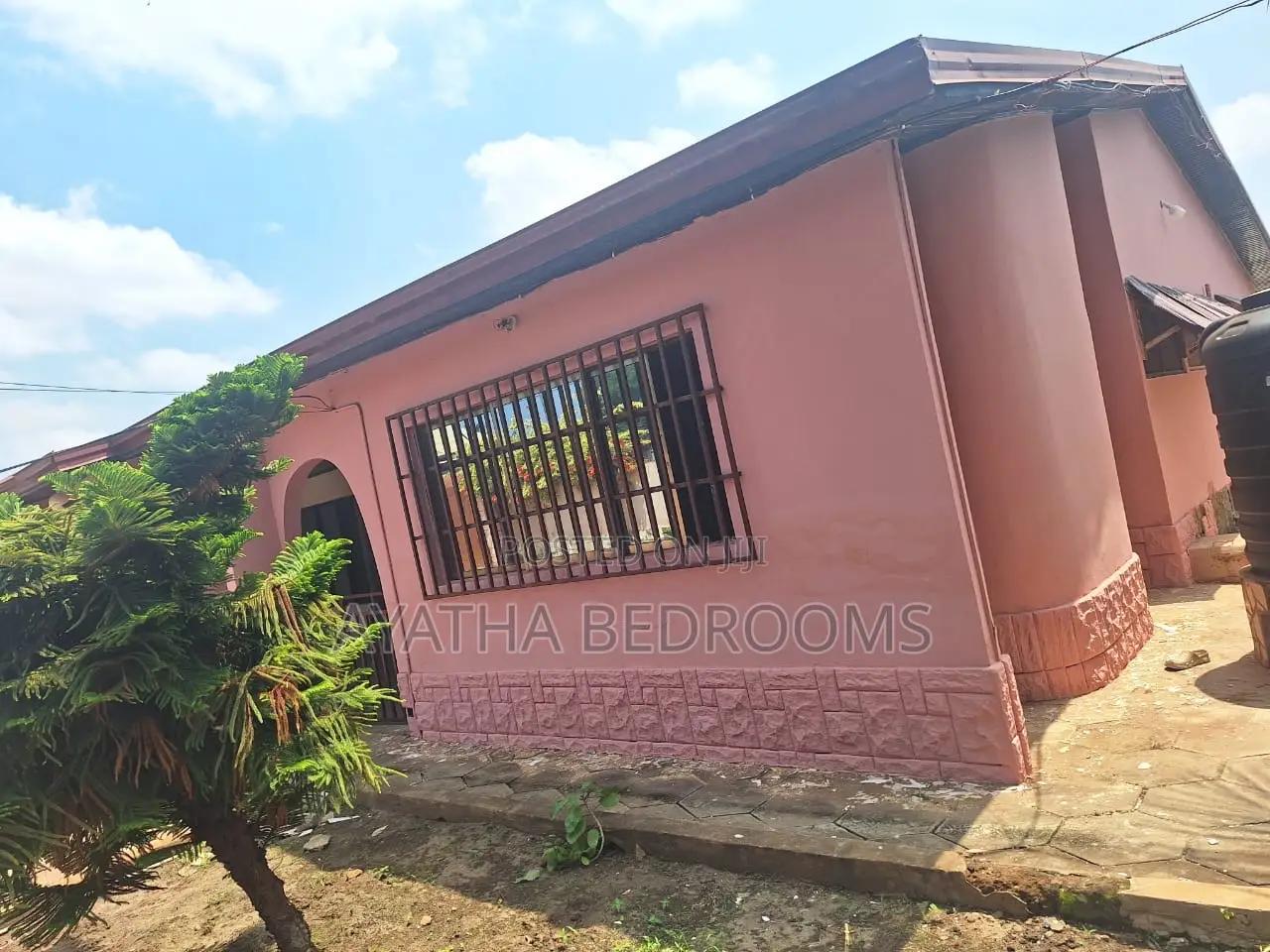 4bdrm Apartment in Ayathar Bedroom, Baatsona Total for rent