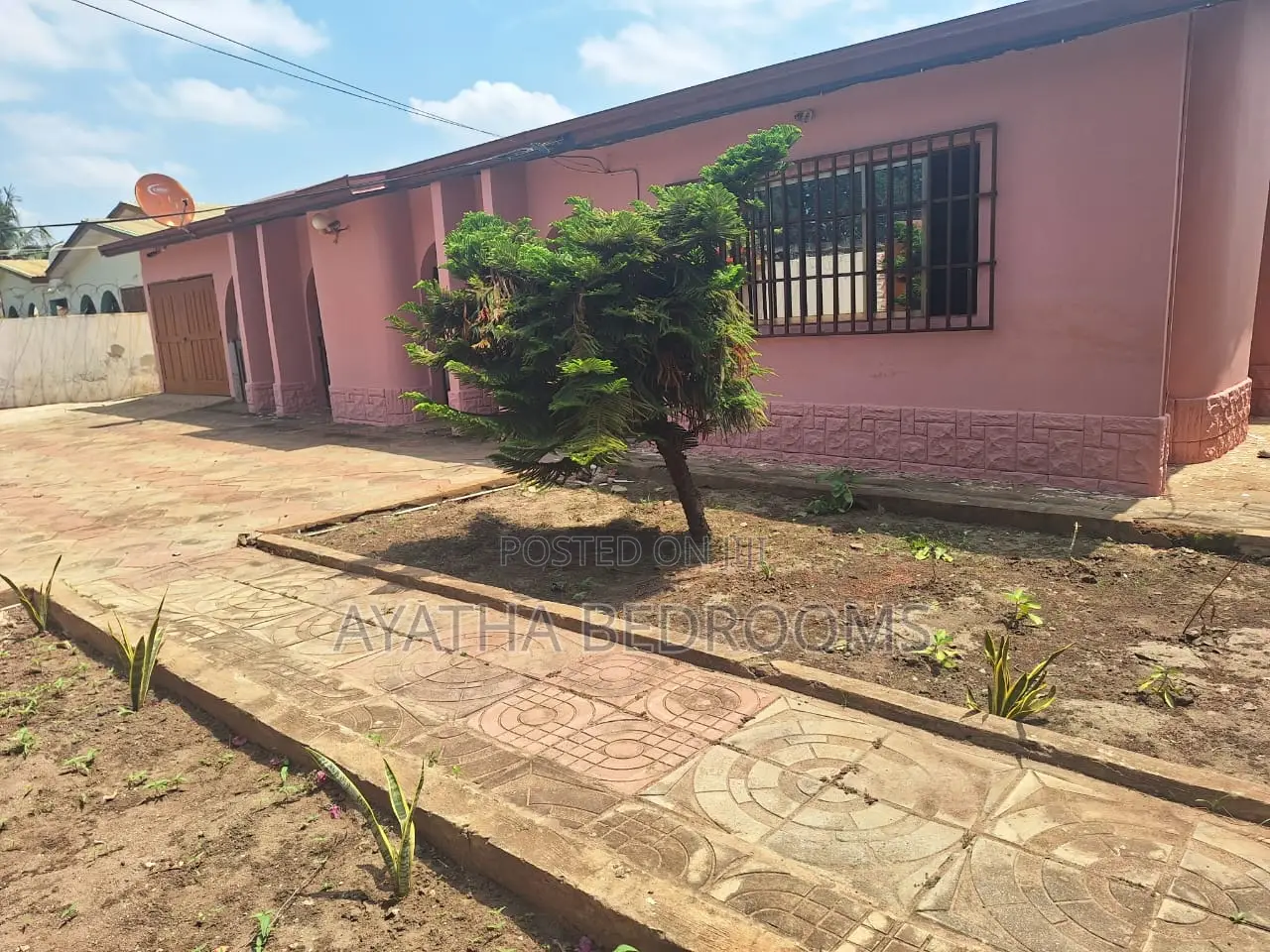 4bdrm Apartment in Ayathar Bedroom, Baatsona Total for rent