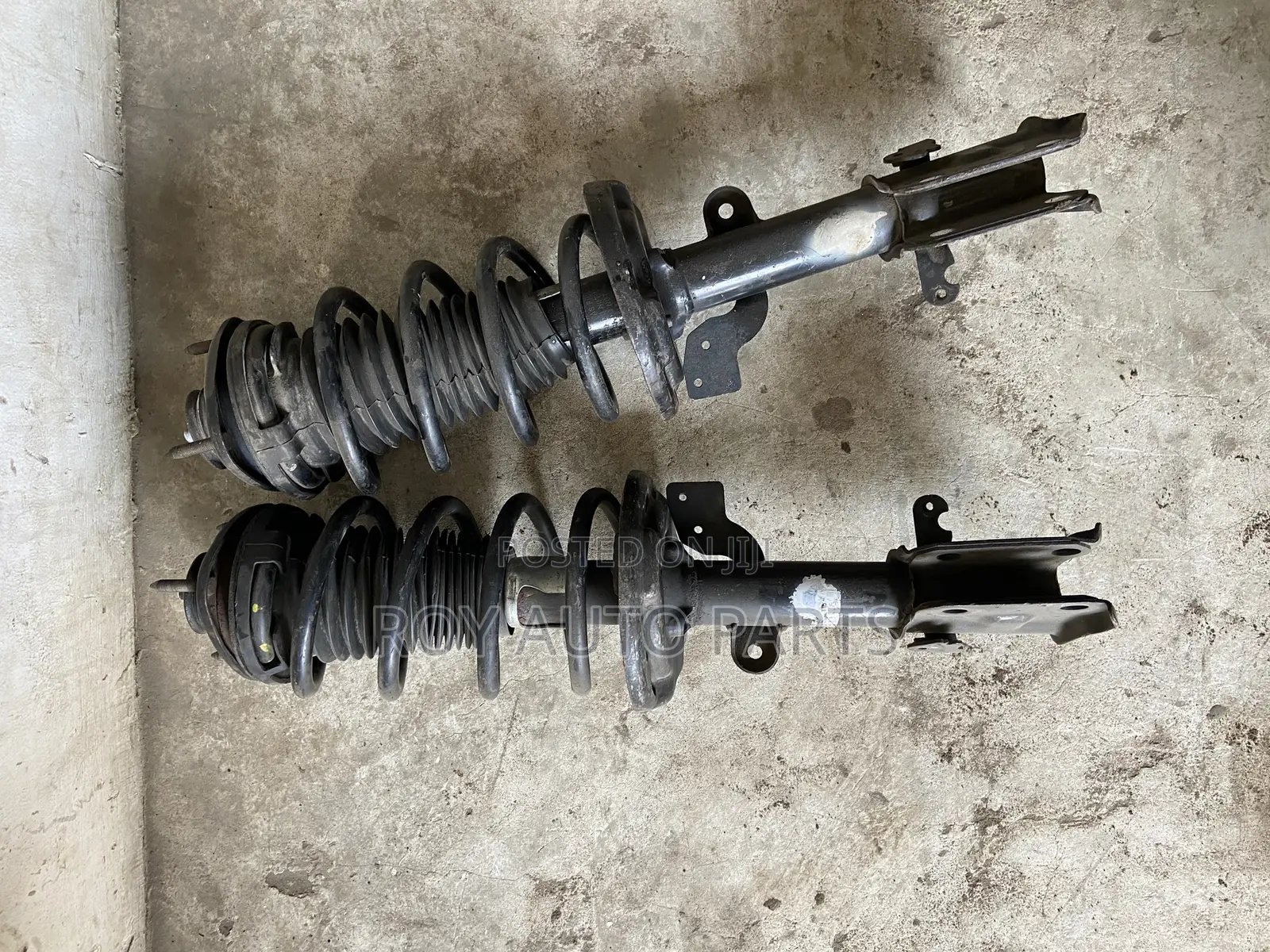 Honda Pilot 2010 Front Shocks
