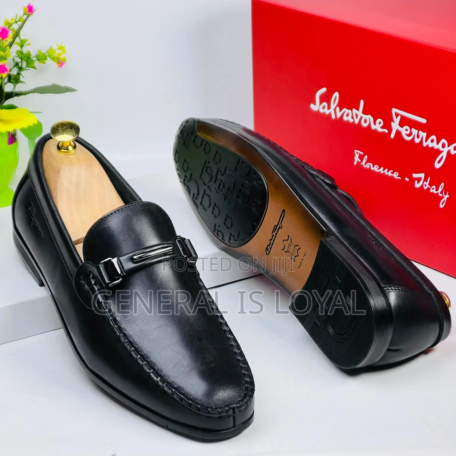 Salvatore Ferragamo Men Black Leather Loafers