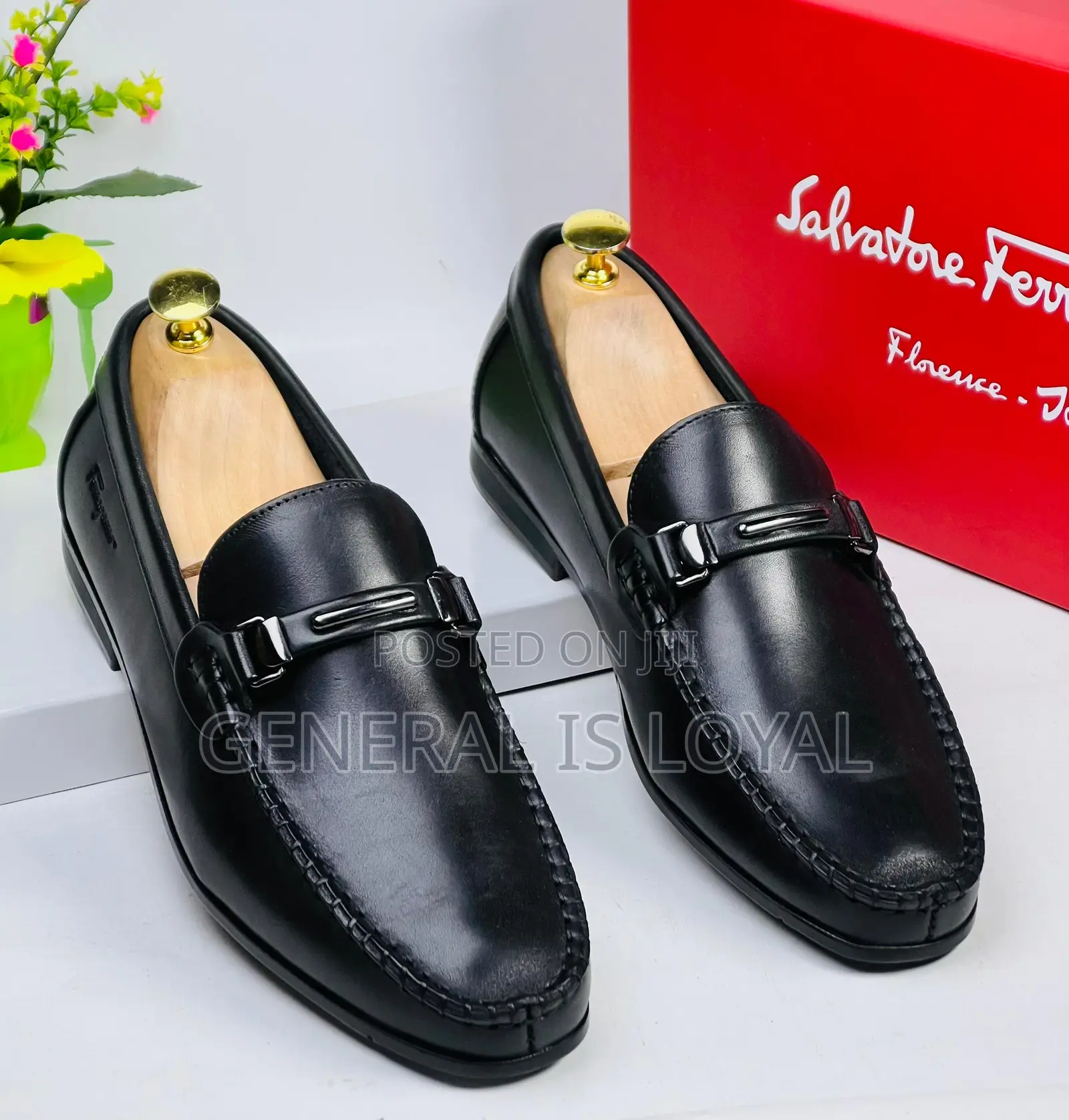 Salvatore Ferragamo Men Black Leather Loafers