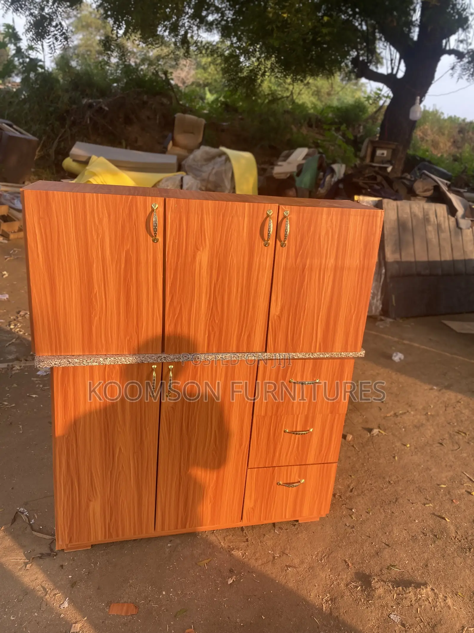 Kitchen Cabinet Top and Down