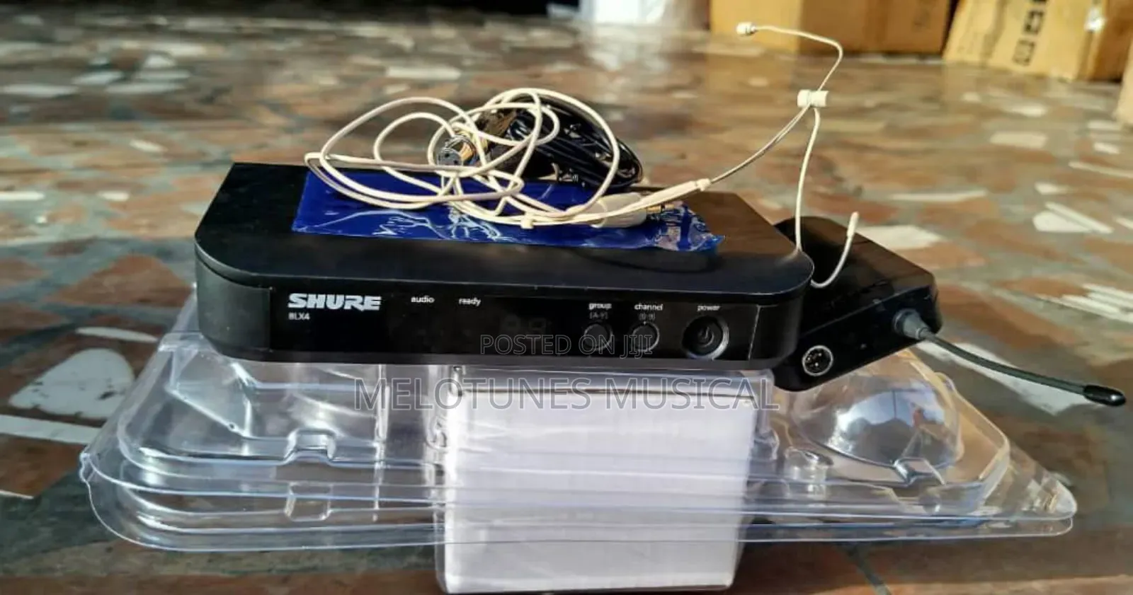Shure BLX Single Wireless Lapel Microphone