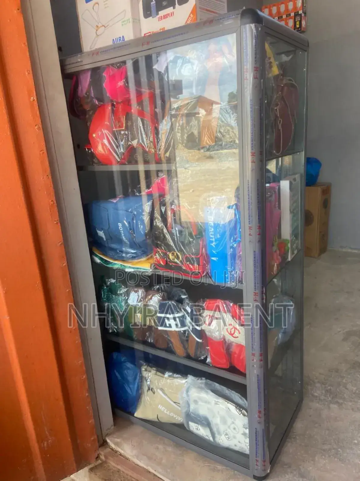 Glass Showcase/ Store Showcase Case