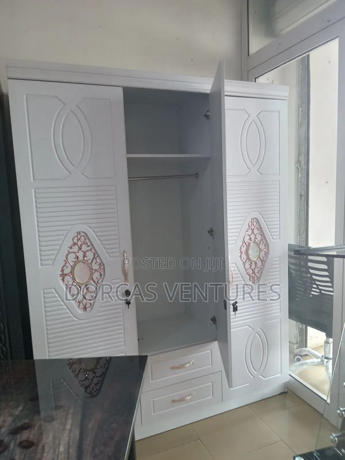 Silage White Wardrobe