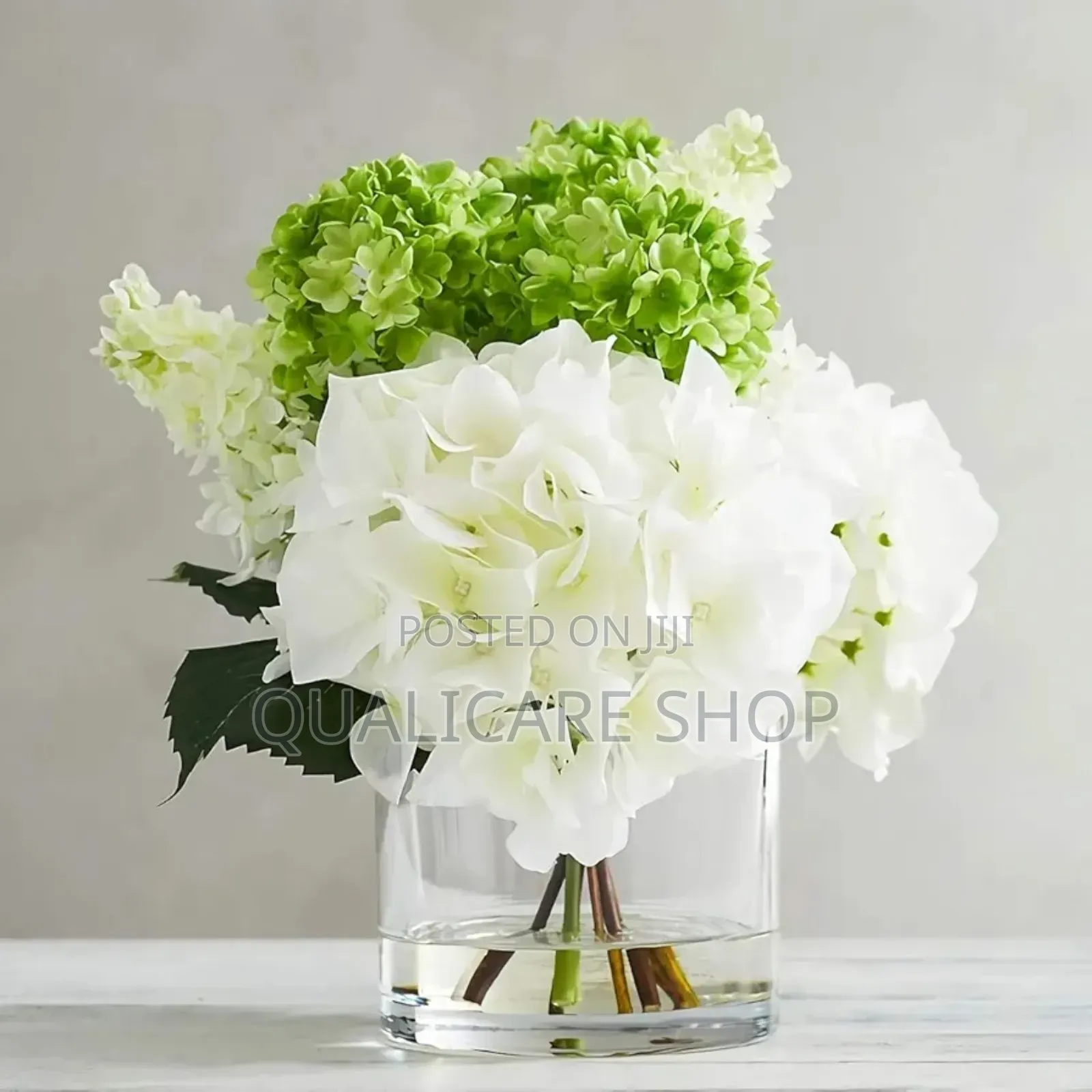 Set Of 12 Cylindrical Glass Vases 400ml