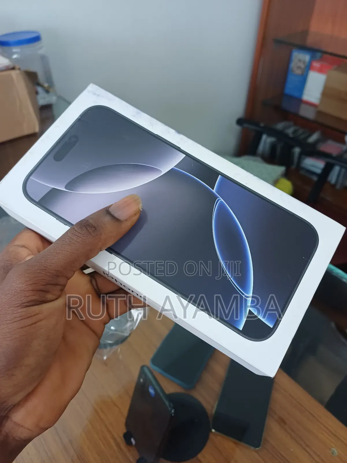New Apple iPhone 16 Pro Max 256 GB Gray