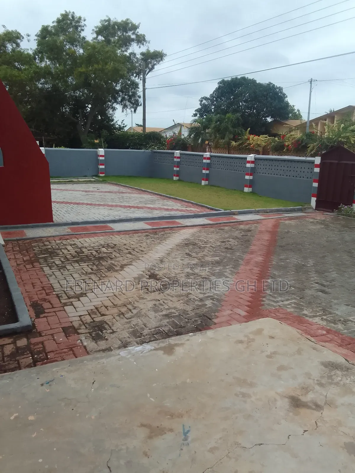 3bdrm House in Ebenard Properties, Tema Metropolitan for rent