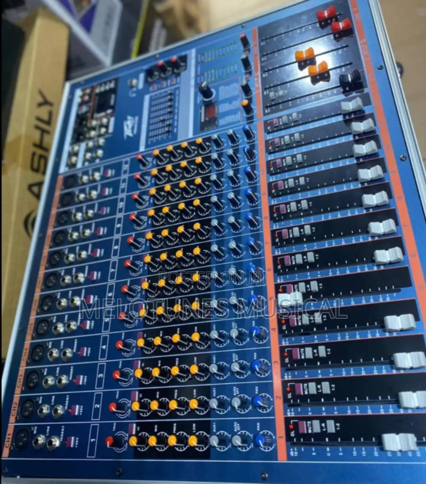 Peavey Pmx3812usd 12-Channel Mixer Console