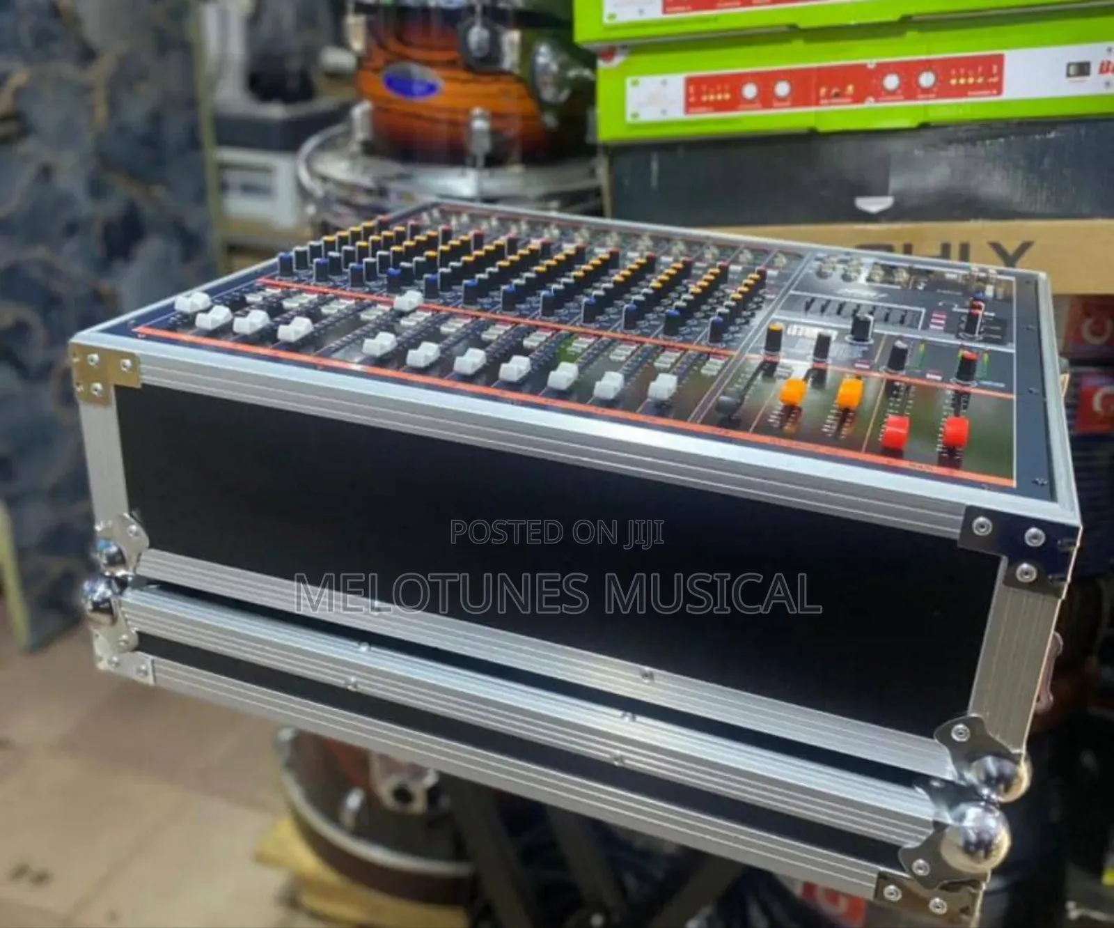 Peavey Pmx3812usd 12-Channel Mixer Console