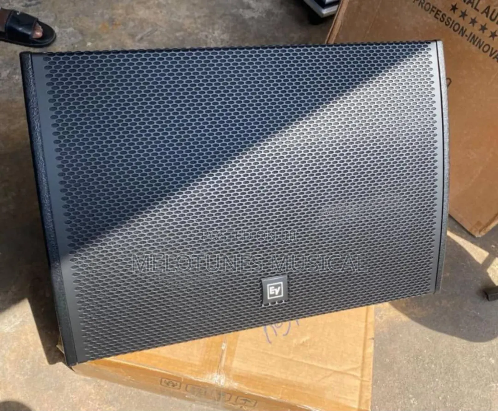 Electro-Voice 15inches Pair of Stage Monitors