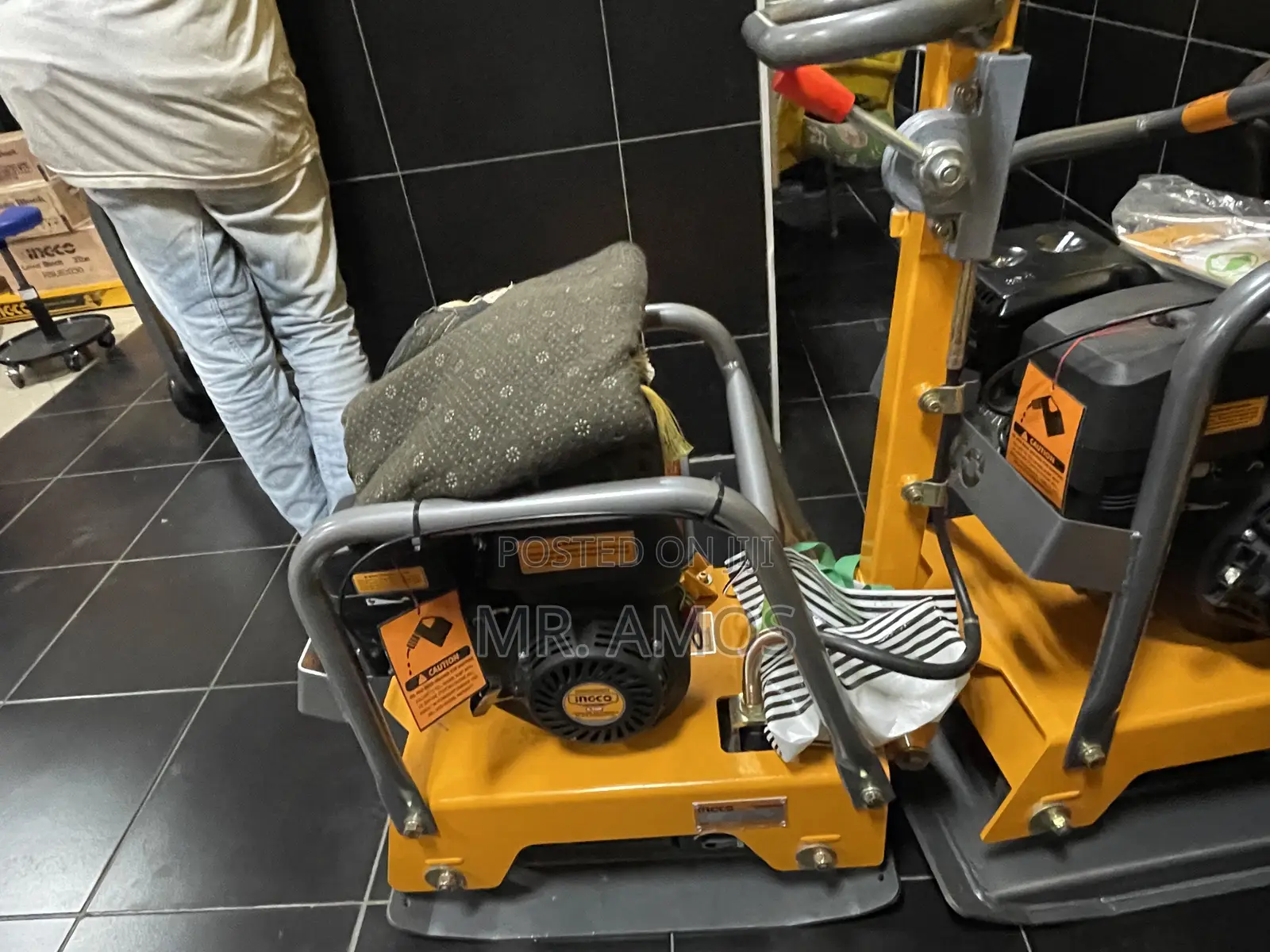 127kg 4.8kw(6.5hp) Reversible Plate Compactor - Gcp125-2