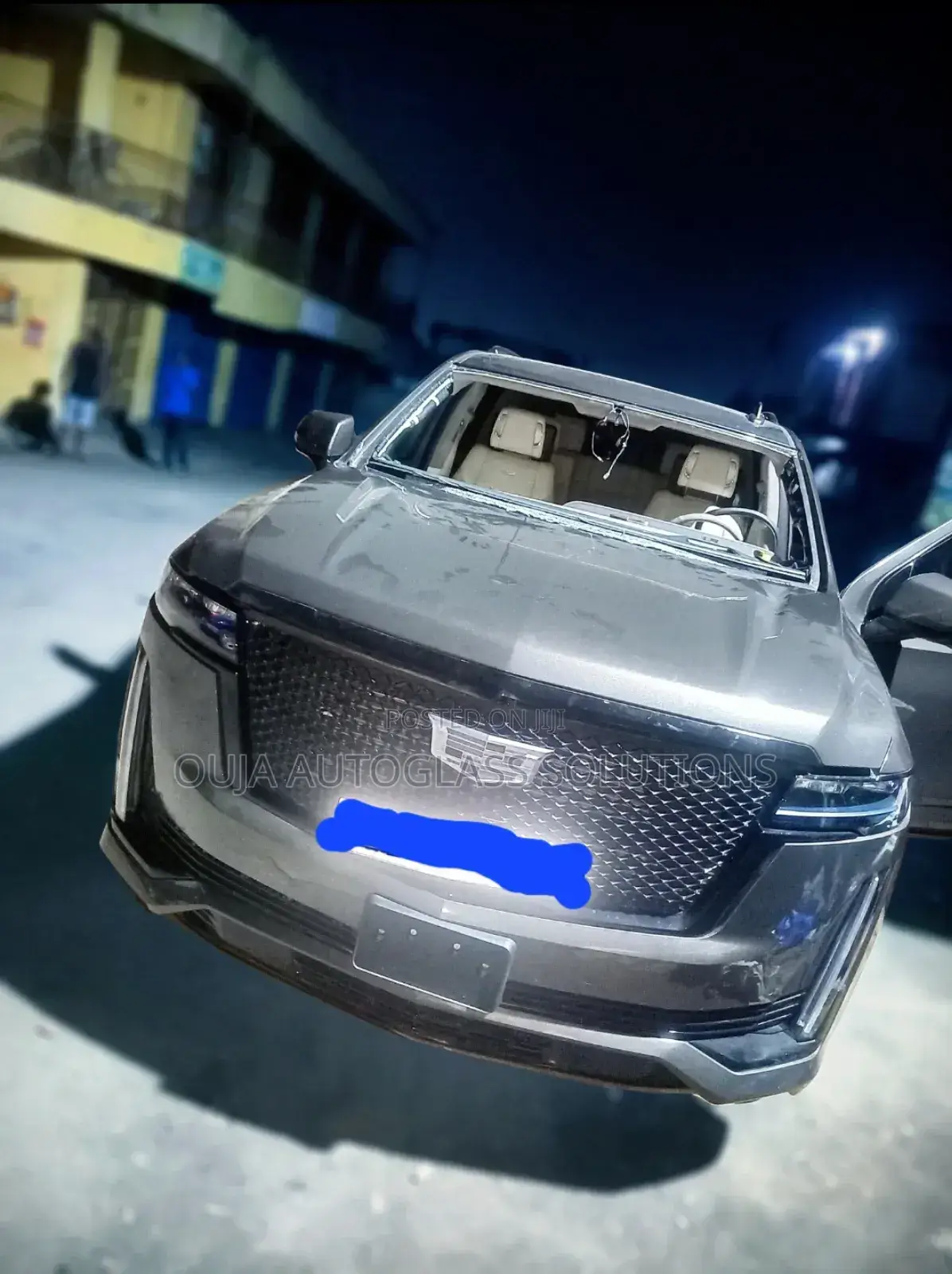 Cadillac Escalade Esv Windscreen Available.