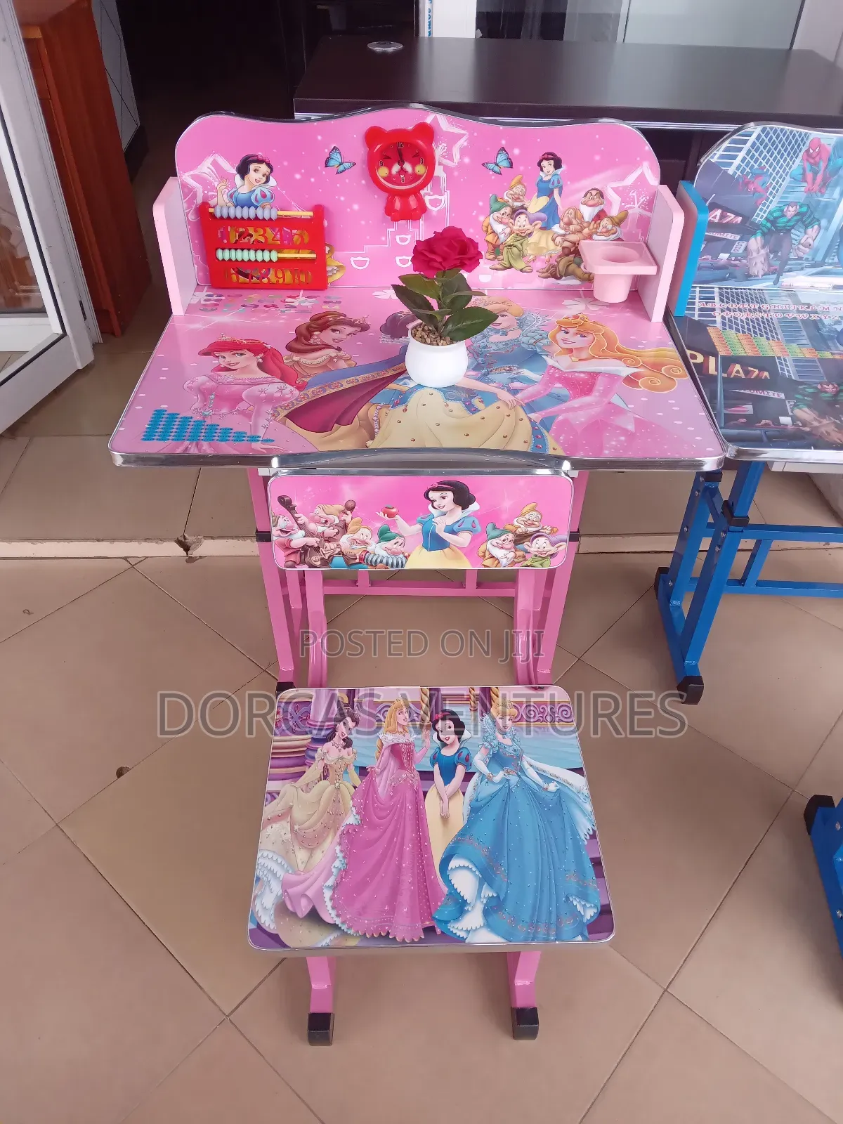Lessened Desk for Kids