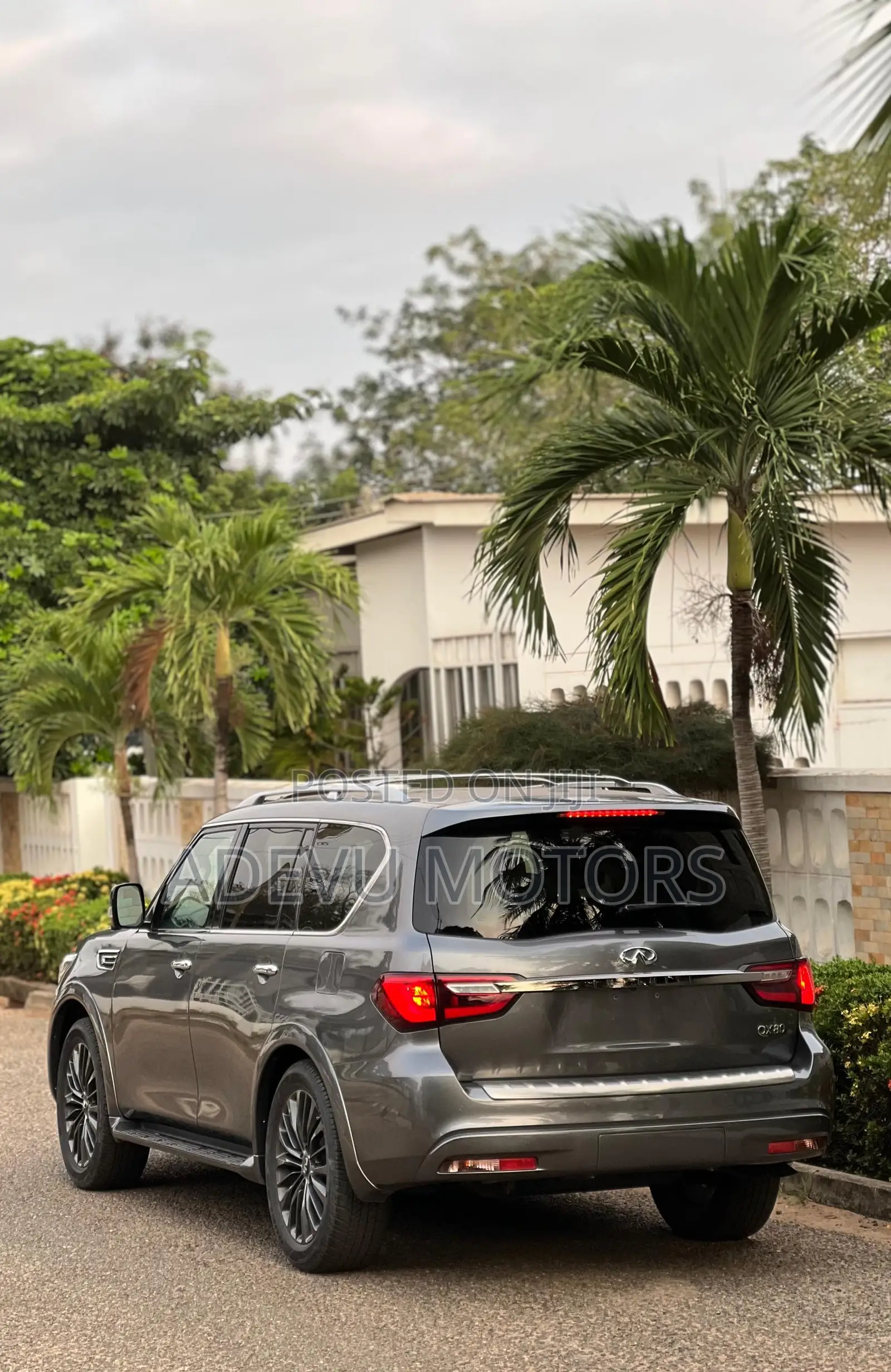Infiniti QX80 PREMIUM SELECT 2021 Black
