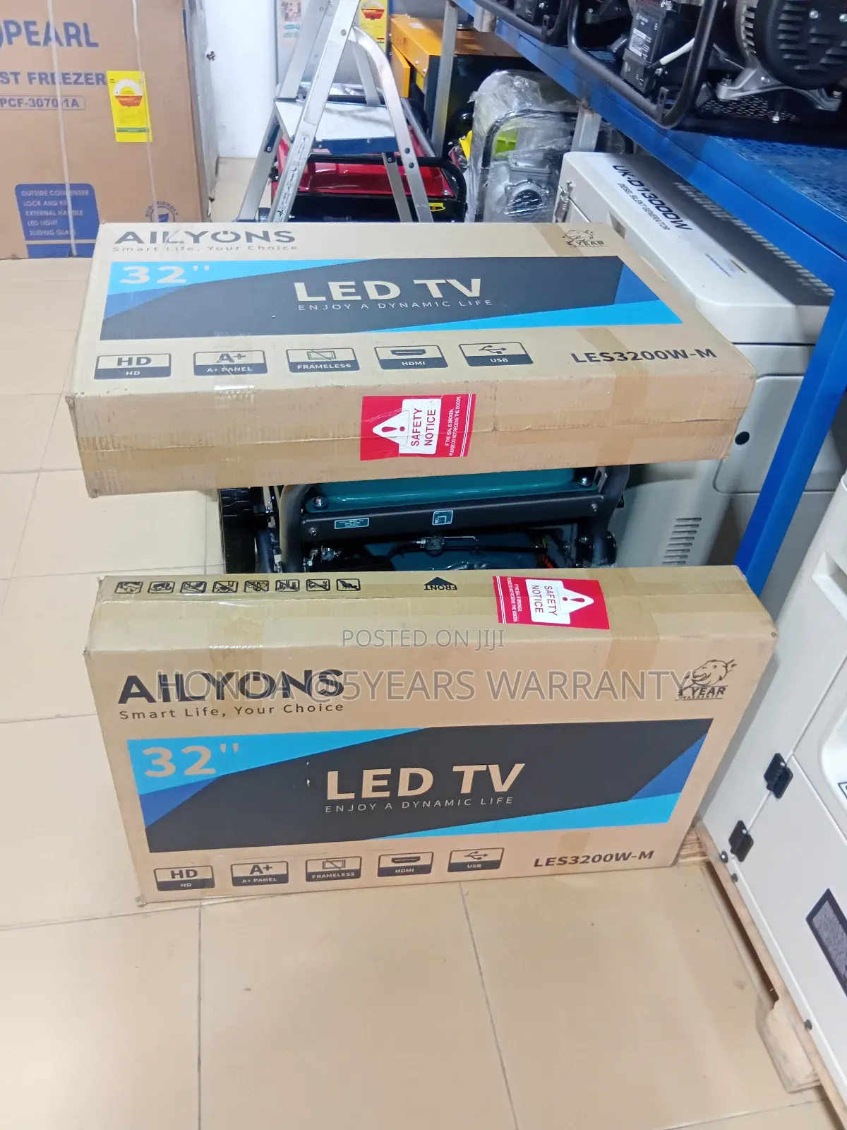 A+Panel Ailyons 32inches Digital Television Led Display Tv