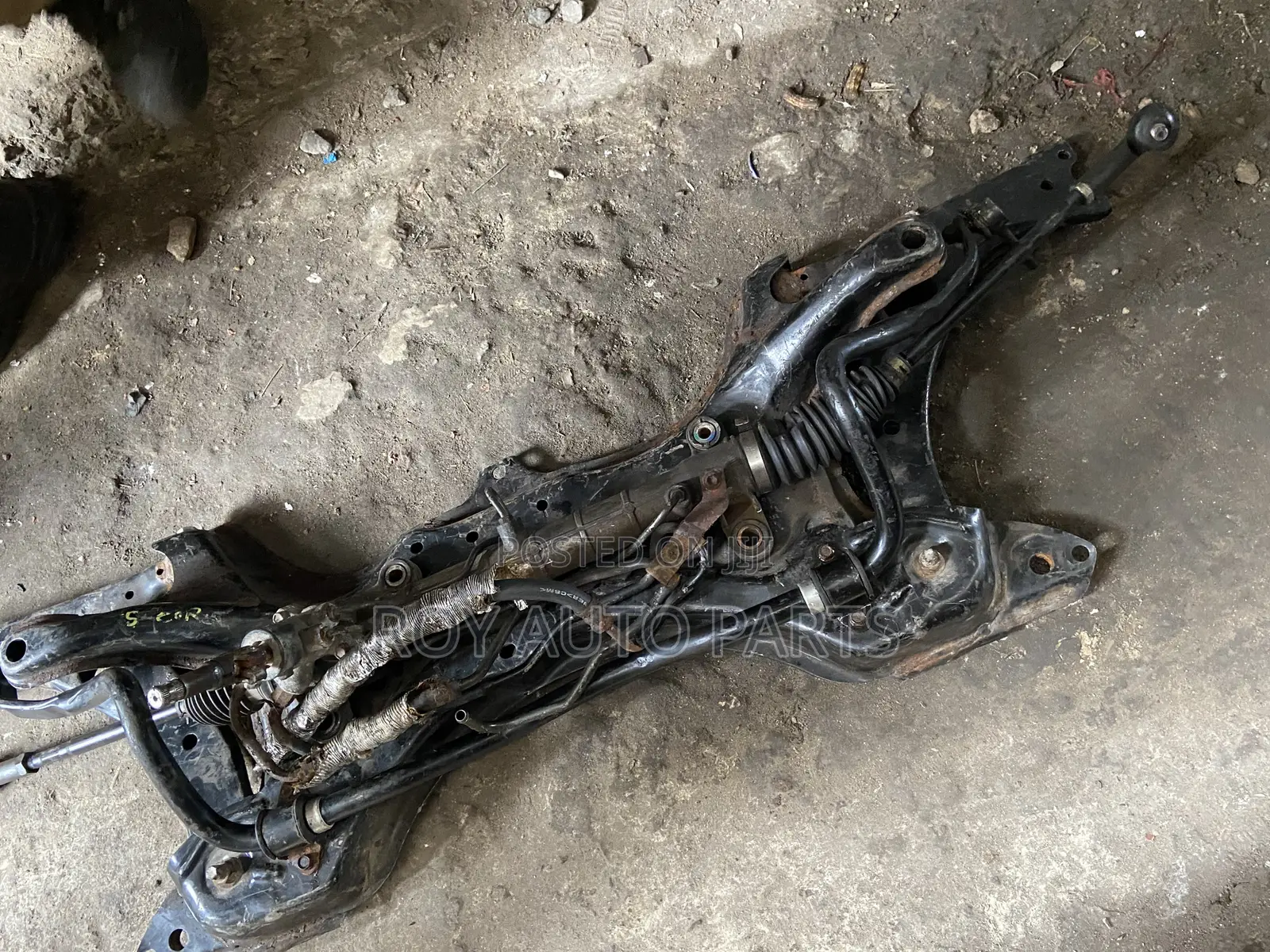 Pontiac Vibe Front Beam, Steering Rack and Stabiliser