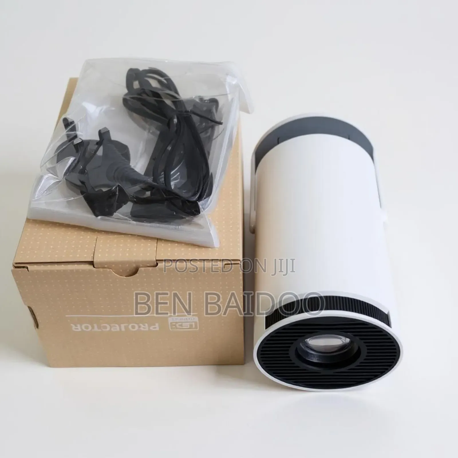 Hd Smart Projector (Cinematic Home Entertainment)