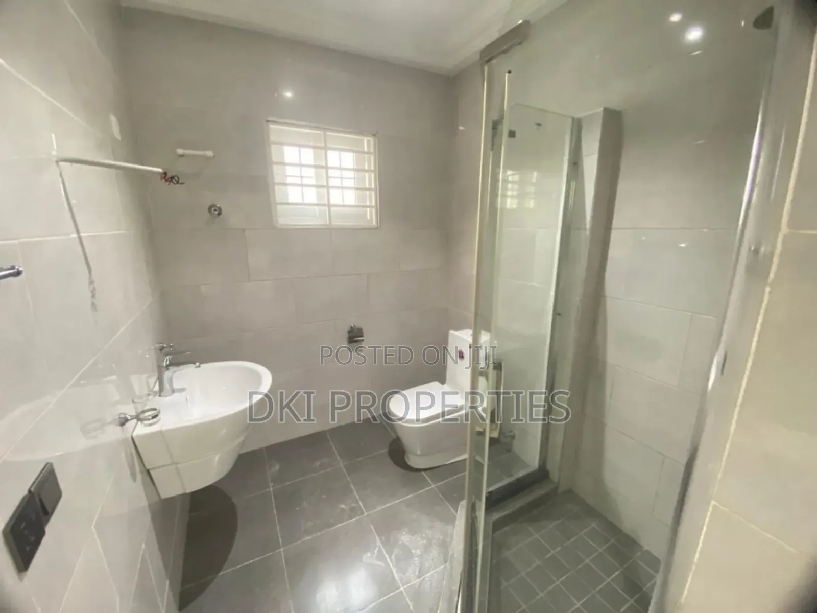 4bdrm House in Dki Properties, East Legon for rent