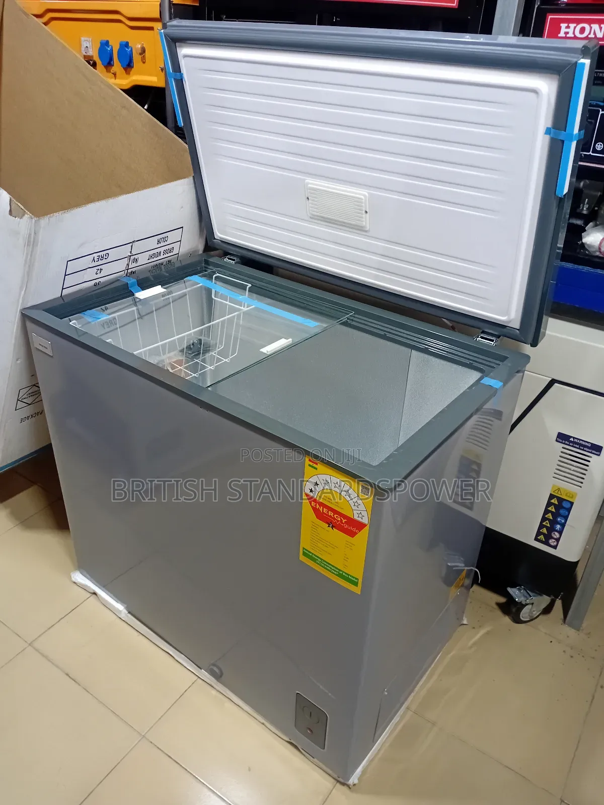 Upright Free Extra Storage Chest Freezer 226l