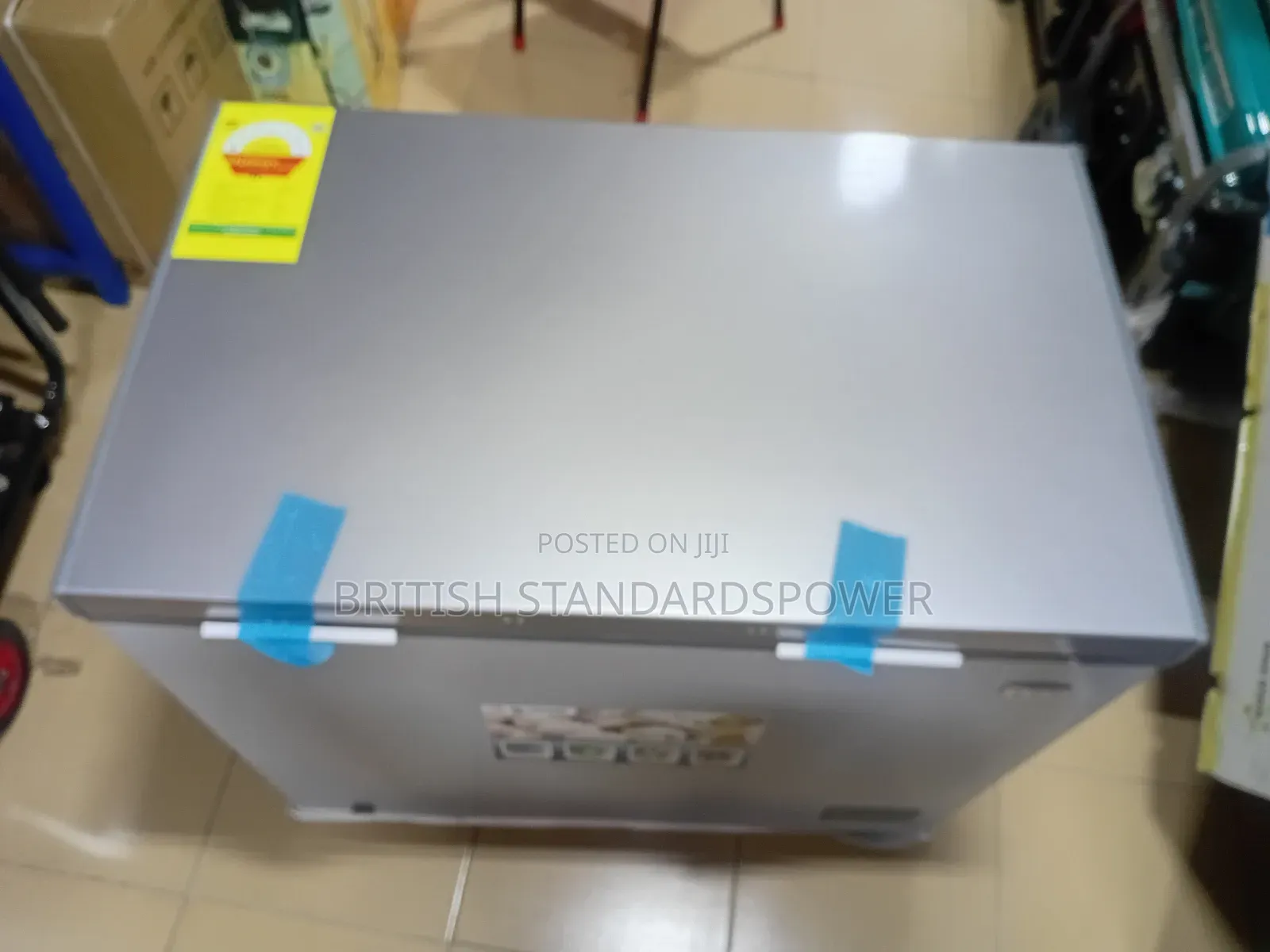 Durable Pearl - 251l Energy Saving Freezer