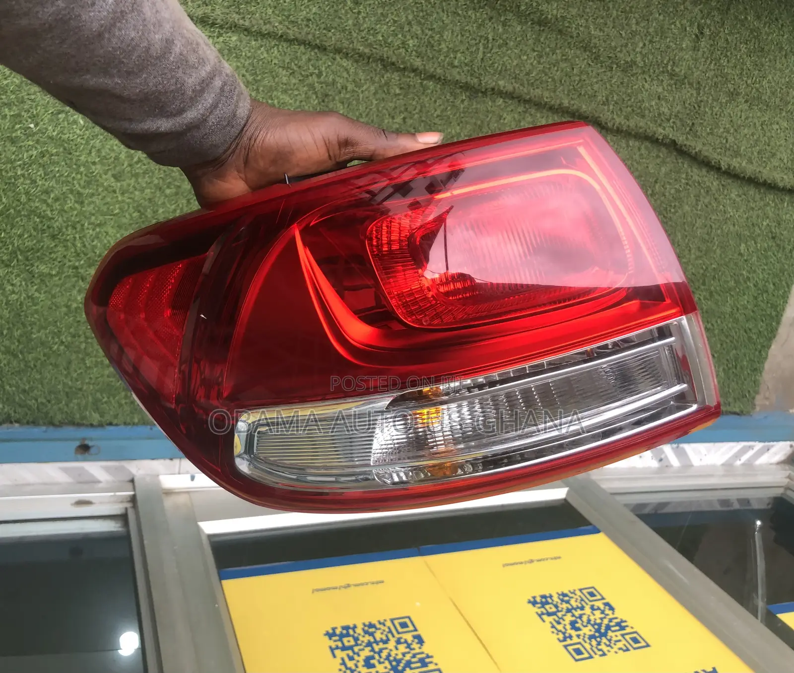 Kia Sorento 2016,2017,2018 Taillights / Tail Light