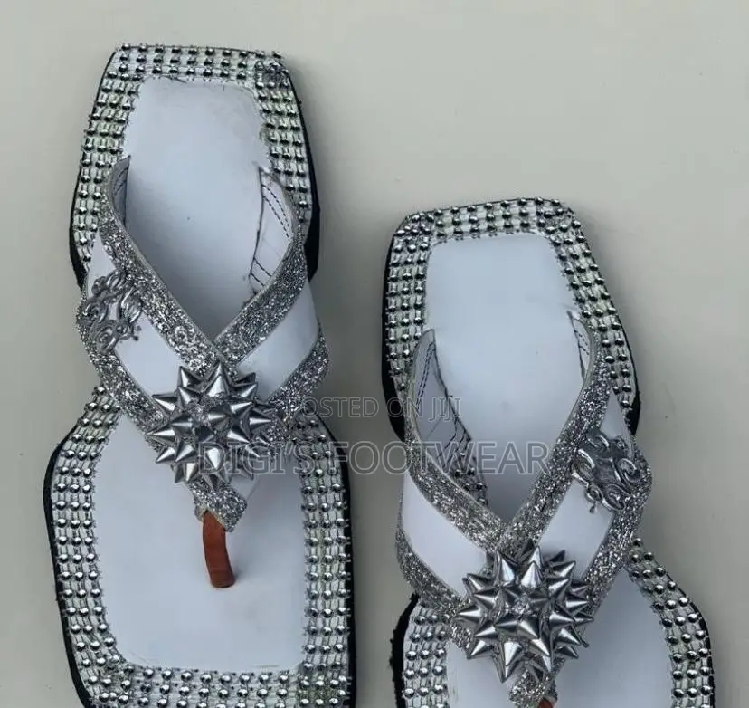 White Adinkra Modern Chawchaw/Ahenema Slipper