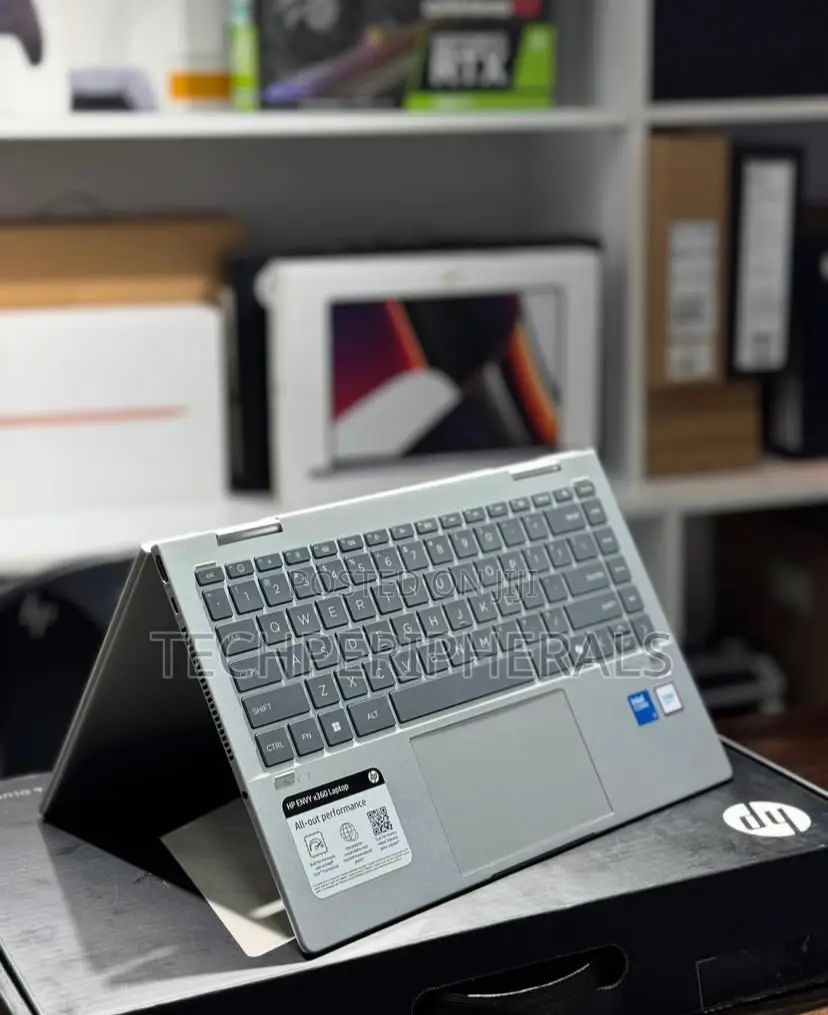 New Laptop HP Envy 14 8GB Intel Core i5 SSD 512GB