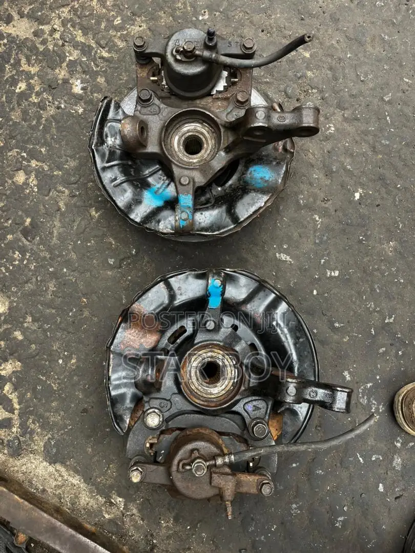 Toyota Corolla:2009 to 2017 Front Hobs