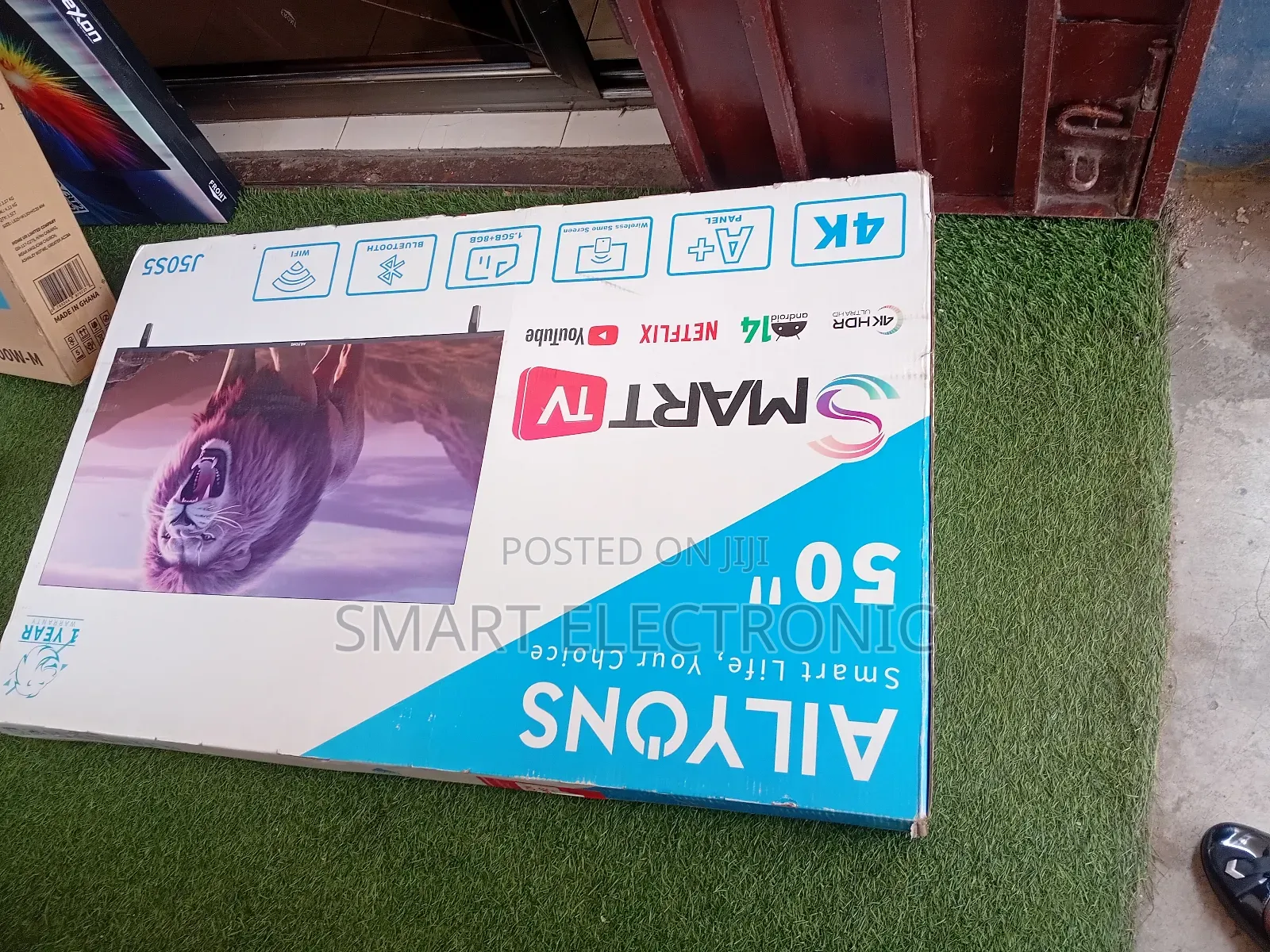 Ailyons 50inch Smart Tv Sleek and Modern Design