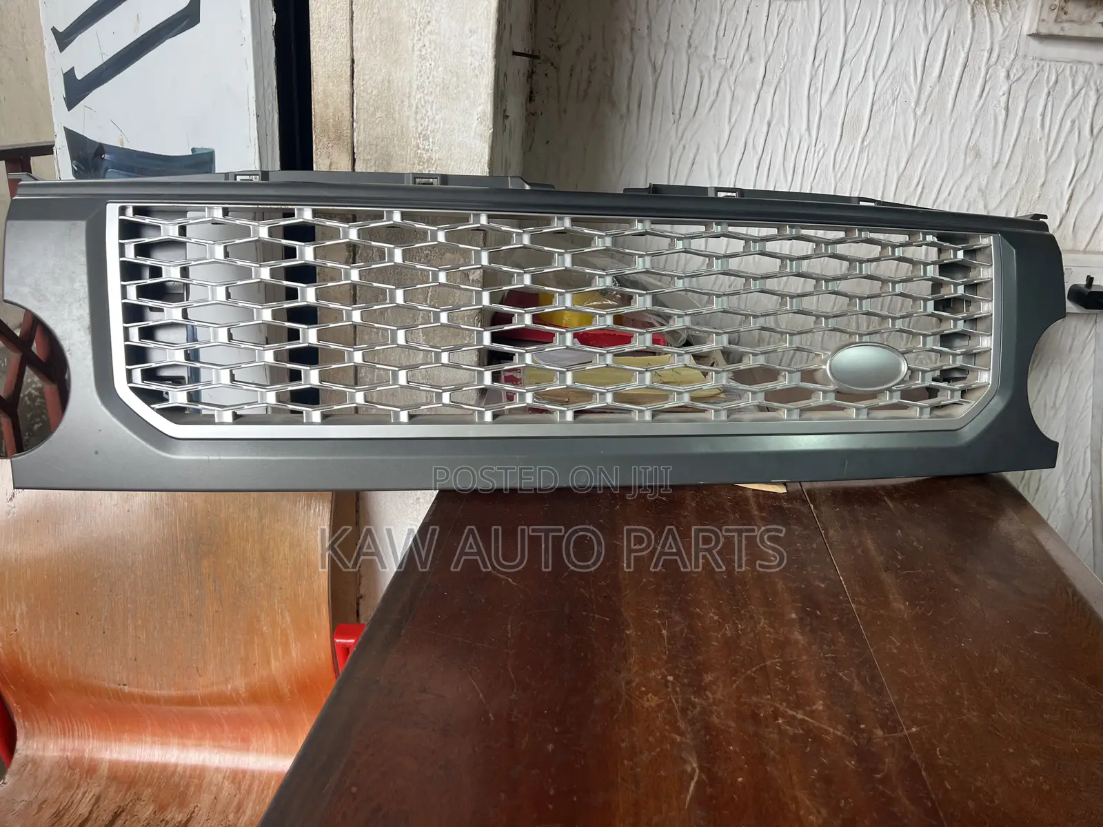 2010,2012,2013,2014,2015,2016 Front Grille for Land Rover Discovery