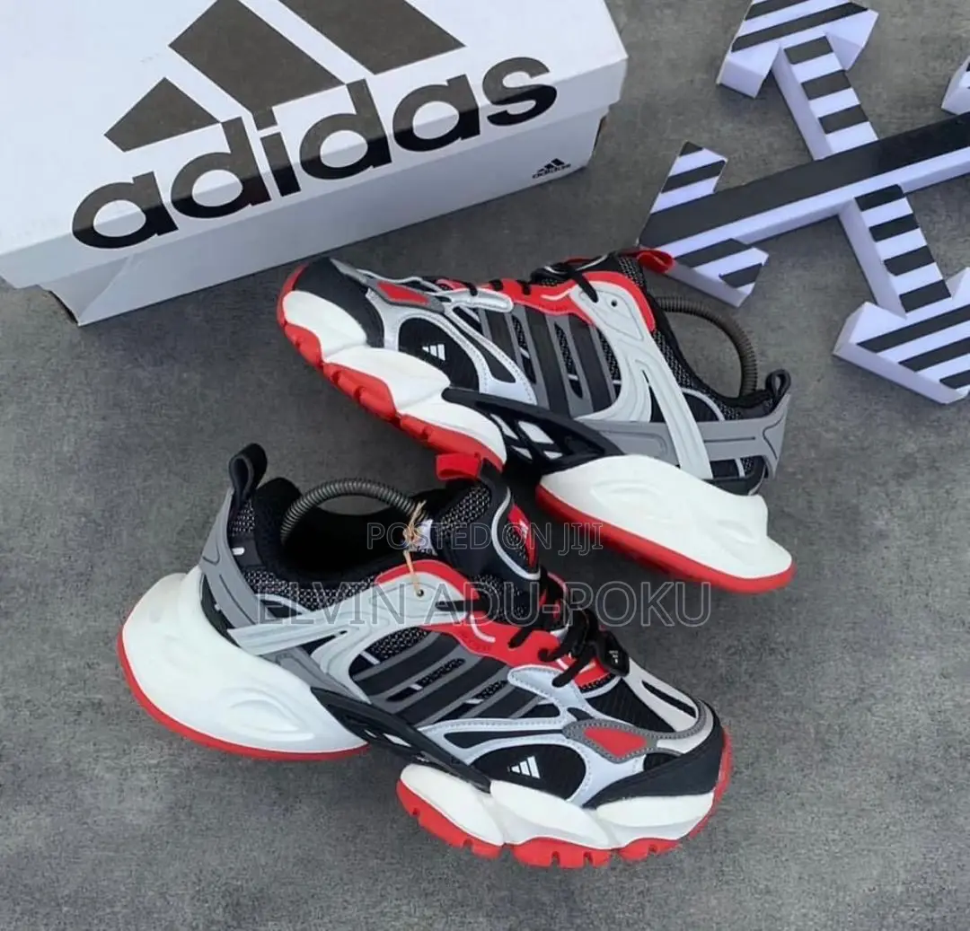 Adidas Brand Runner Deluxe Comes In Different Colours, Swipe >>>