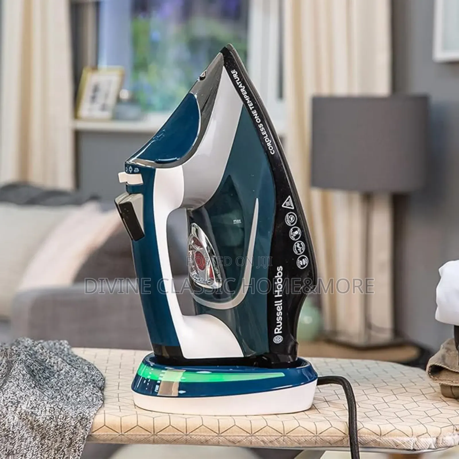 Russell Hobbs Cordless One Temperature Iron