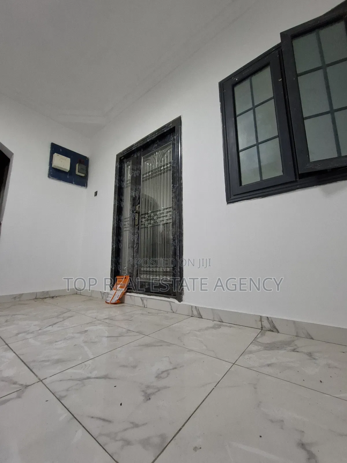 2bdrm Apartment in Pillar ,,, Dome for rent