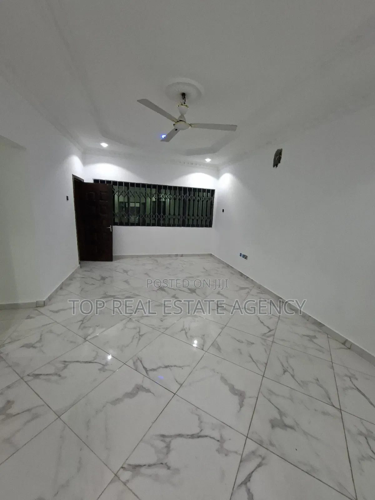 2bdrm Apartment in Pillar ,,, Dome for rent