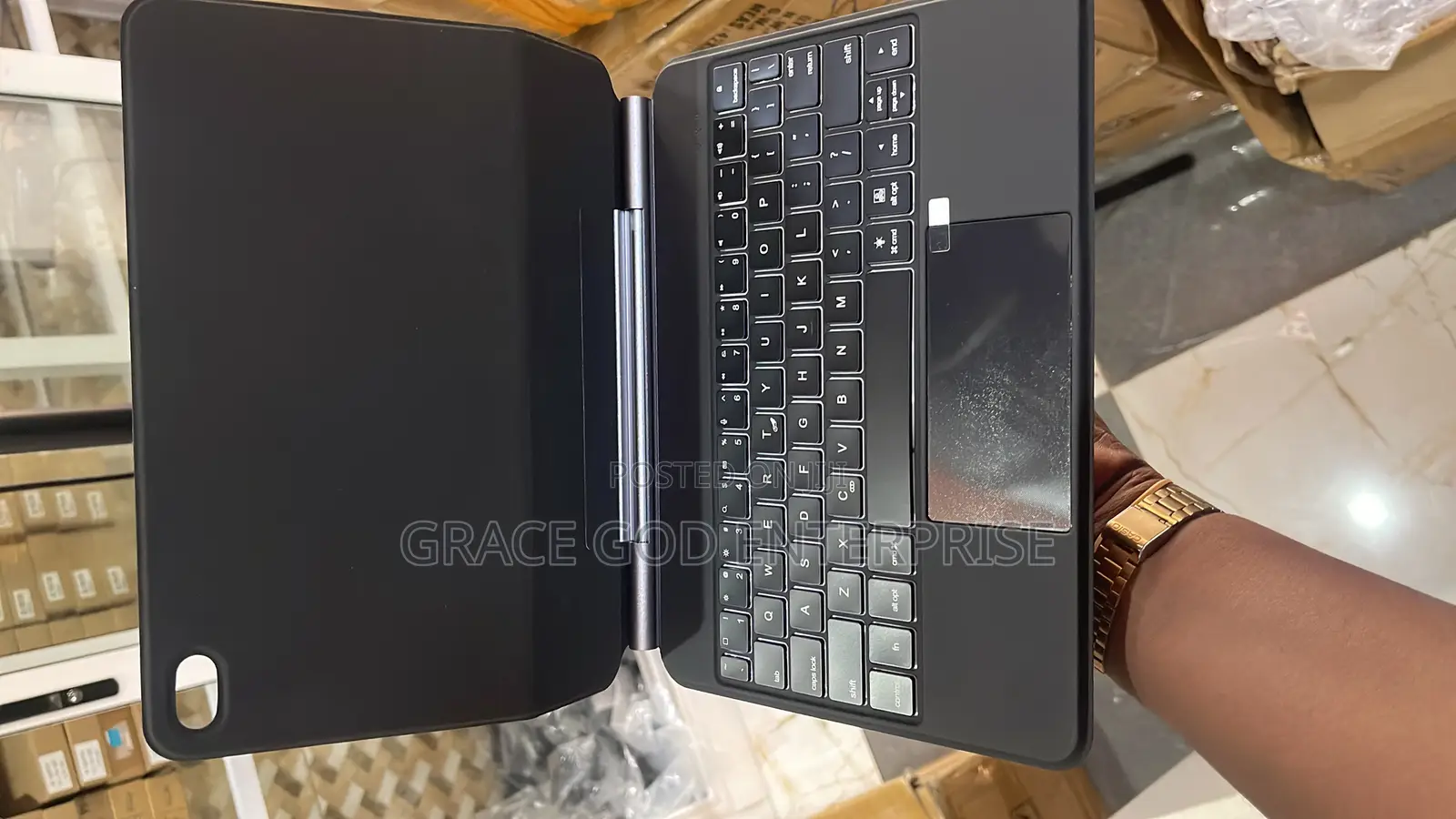 iPad 10th/11th Gen Magic Keyboard 10.9 Inches