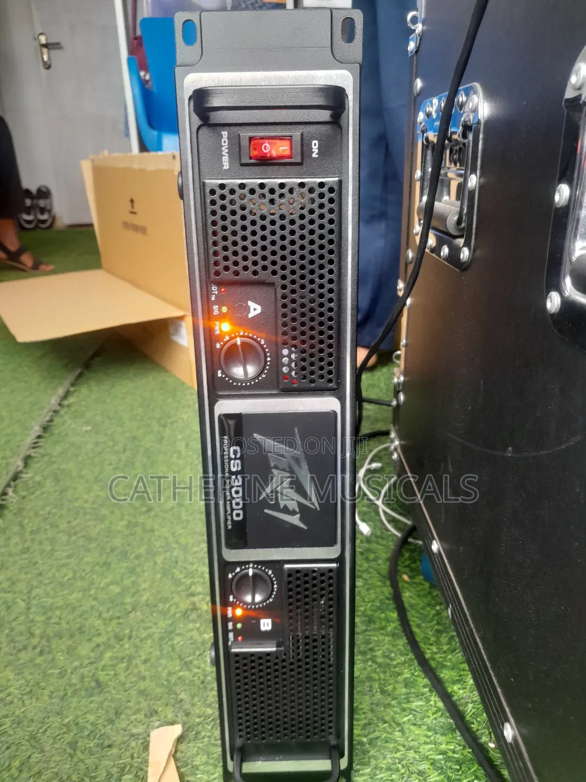 Peavey Amplifier 3000 Watts