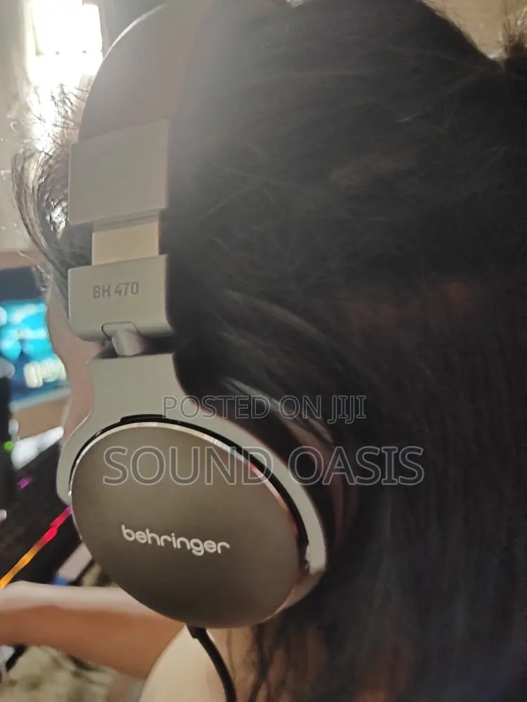 Behringer Bh470 Studio Monitoring Headphones