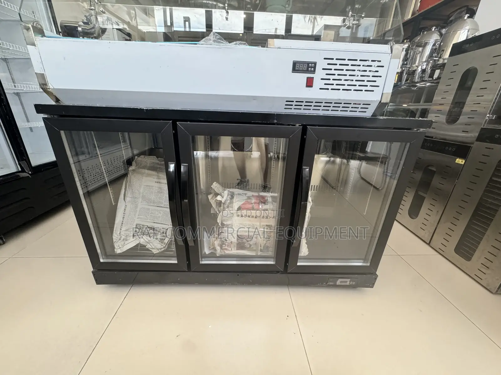 Commercial Tripple Door Bottle Cooler Underbar Fridge