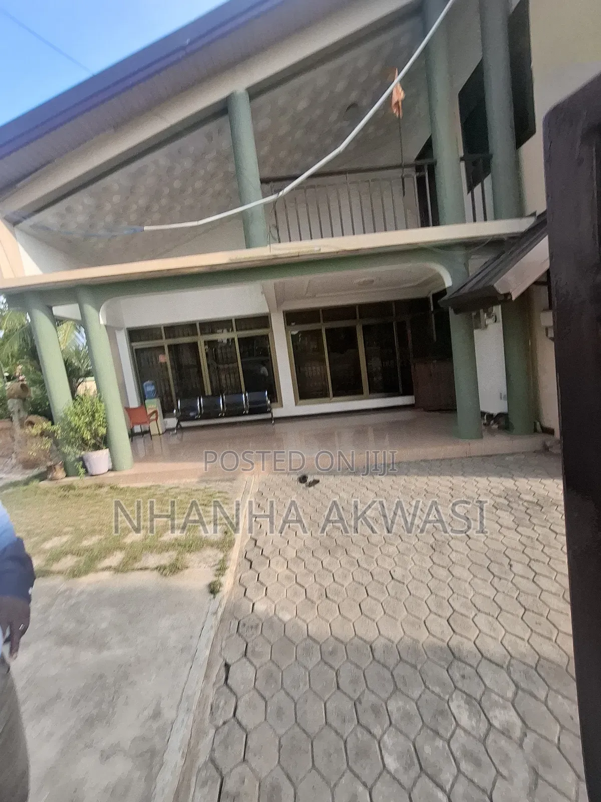 6bdrm House in Community 6, Tema Metropolitan for rent