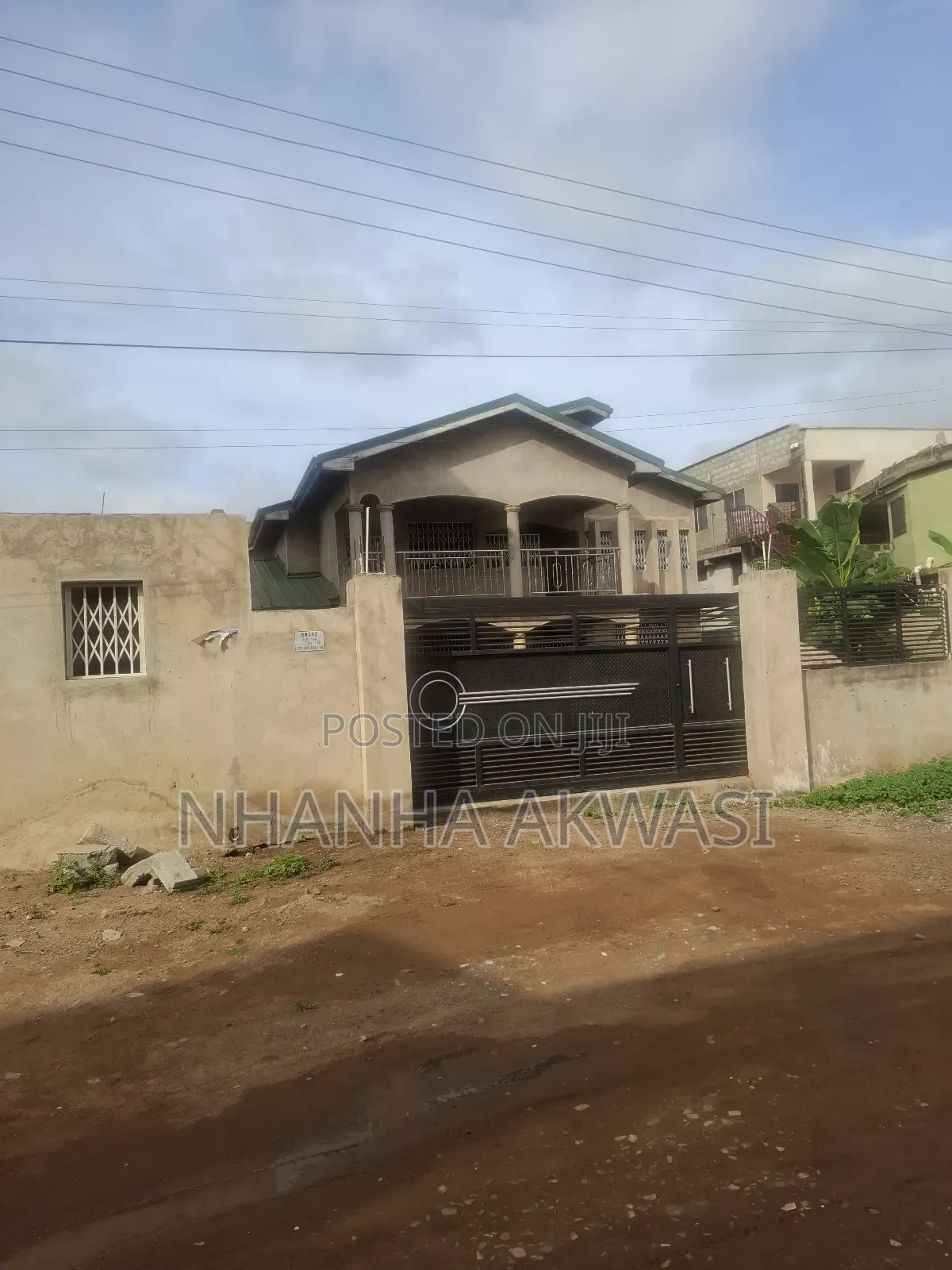 5bdrm House in Klagon, Tema Metropolitan for sale