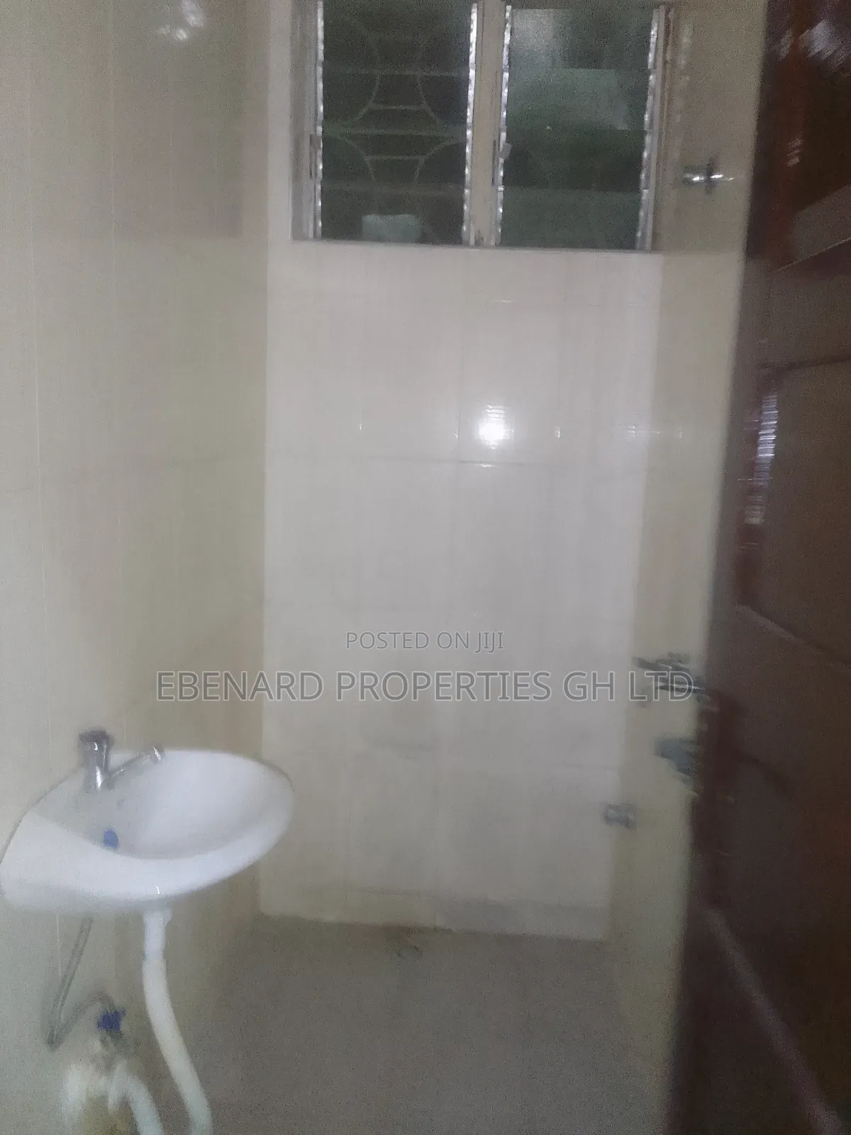 2bdrm Apartment in Ebenard Properties, Tema Metropolitan for rent