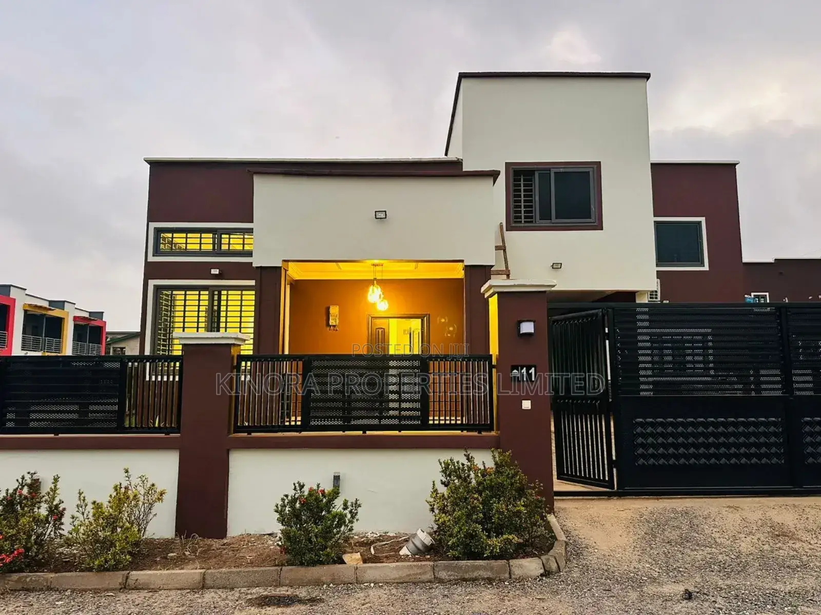 Furnished 4bdrm Duplex in Taxi Rank, Adenta for rent