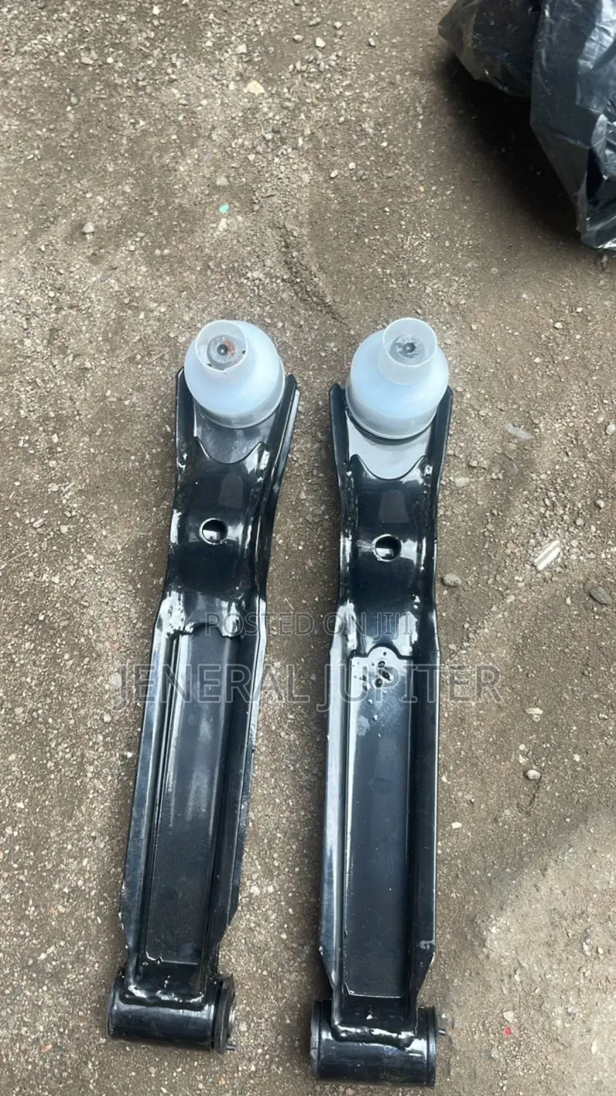 Matiz 3 Lower Arm Pair.
